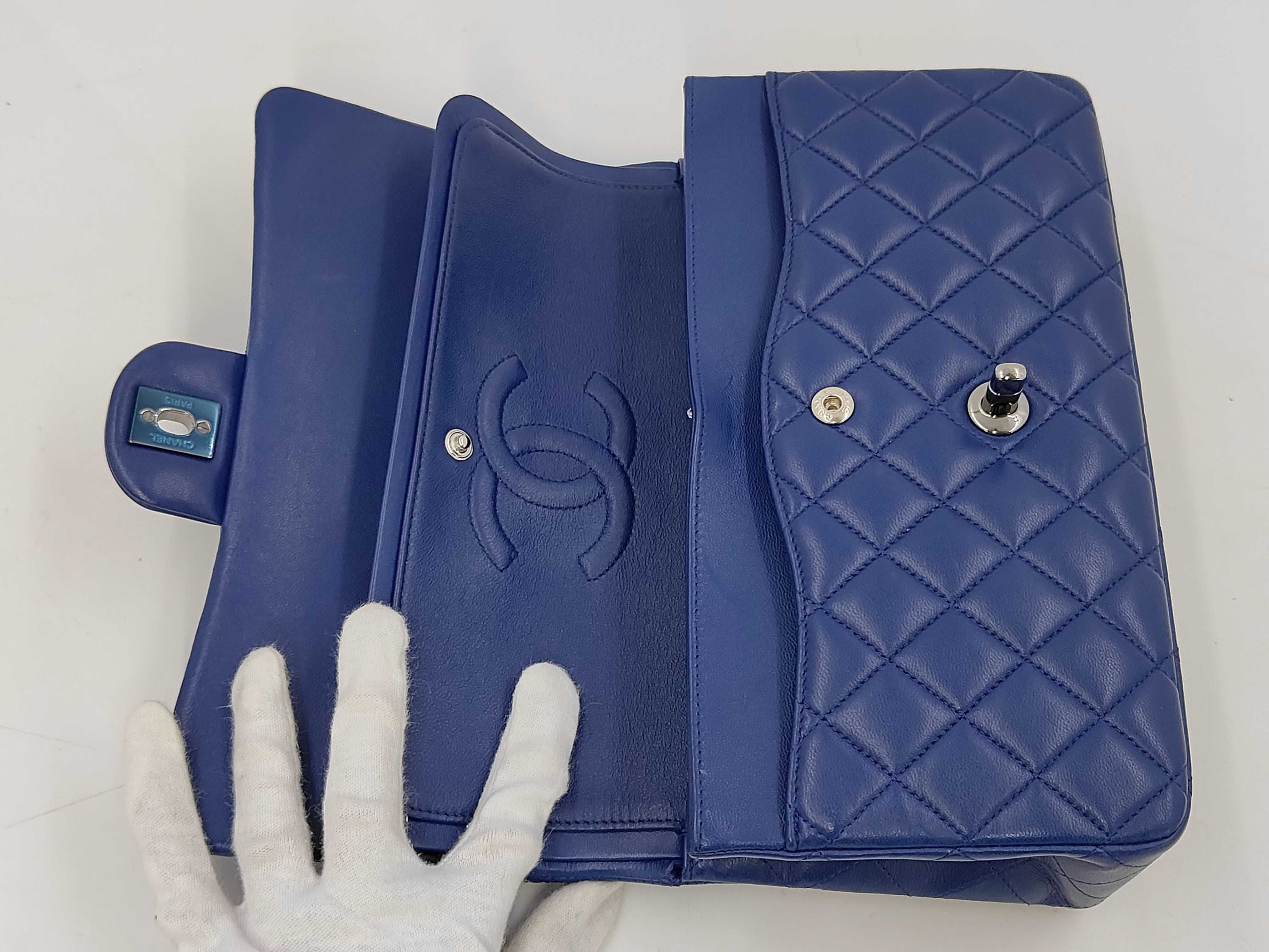 Matelassé 25 Double Flap Double Chain Lambskin Shoulder Bag (Blue) — view 12