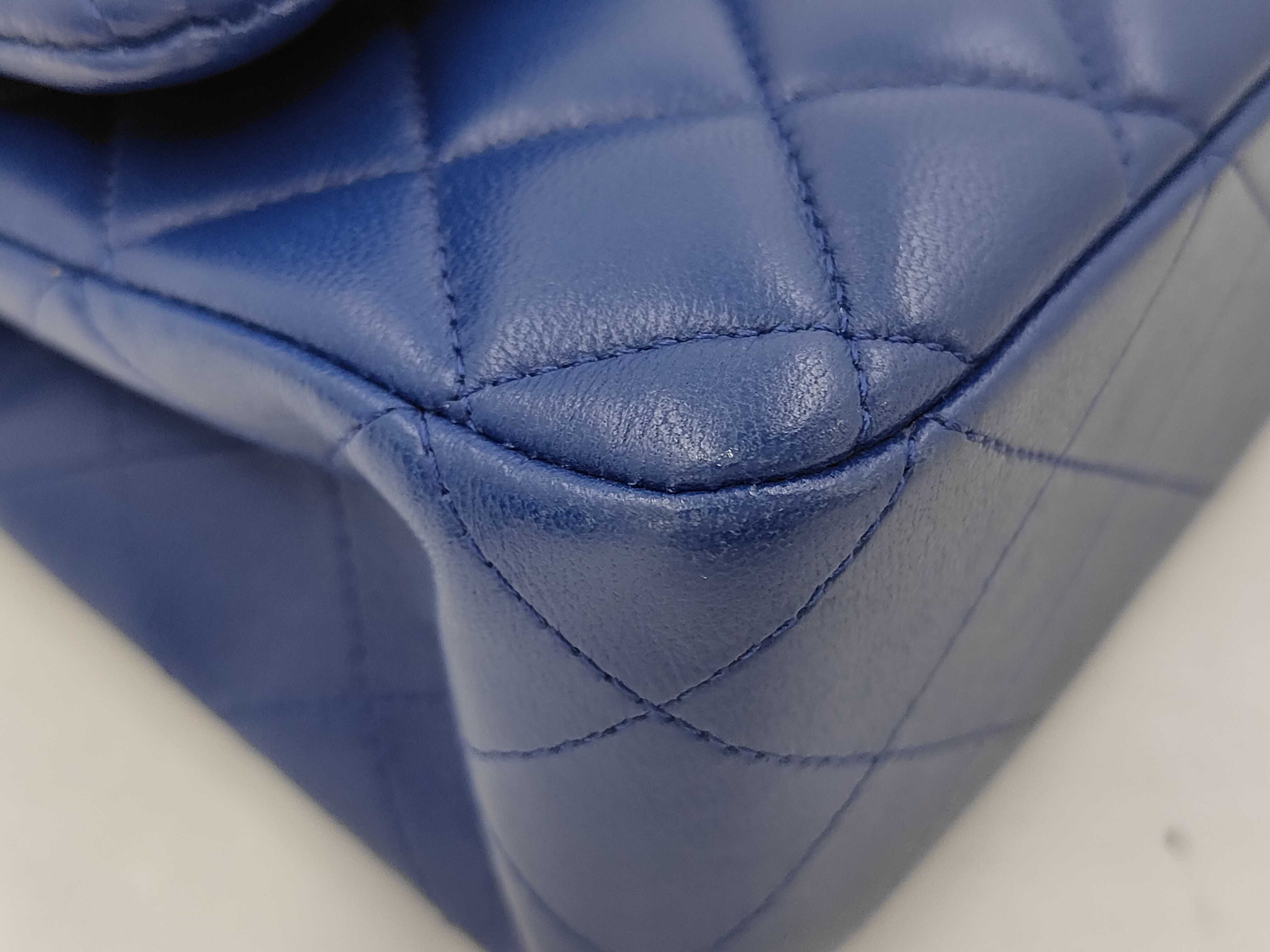 Matelassé 25 Double Flap Double Chain Lambskin Shoulder Bag (Blue) — view 3