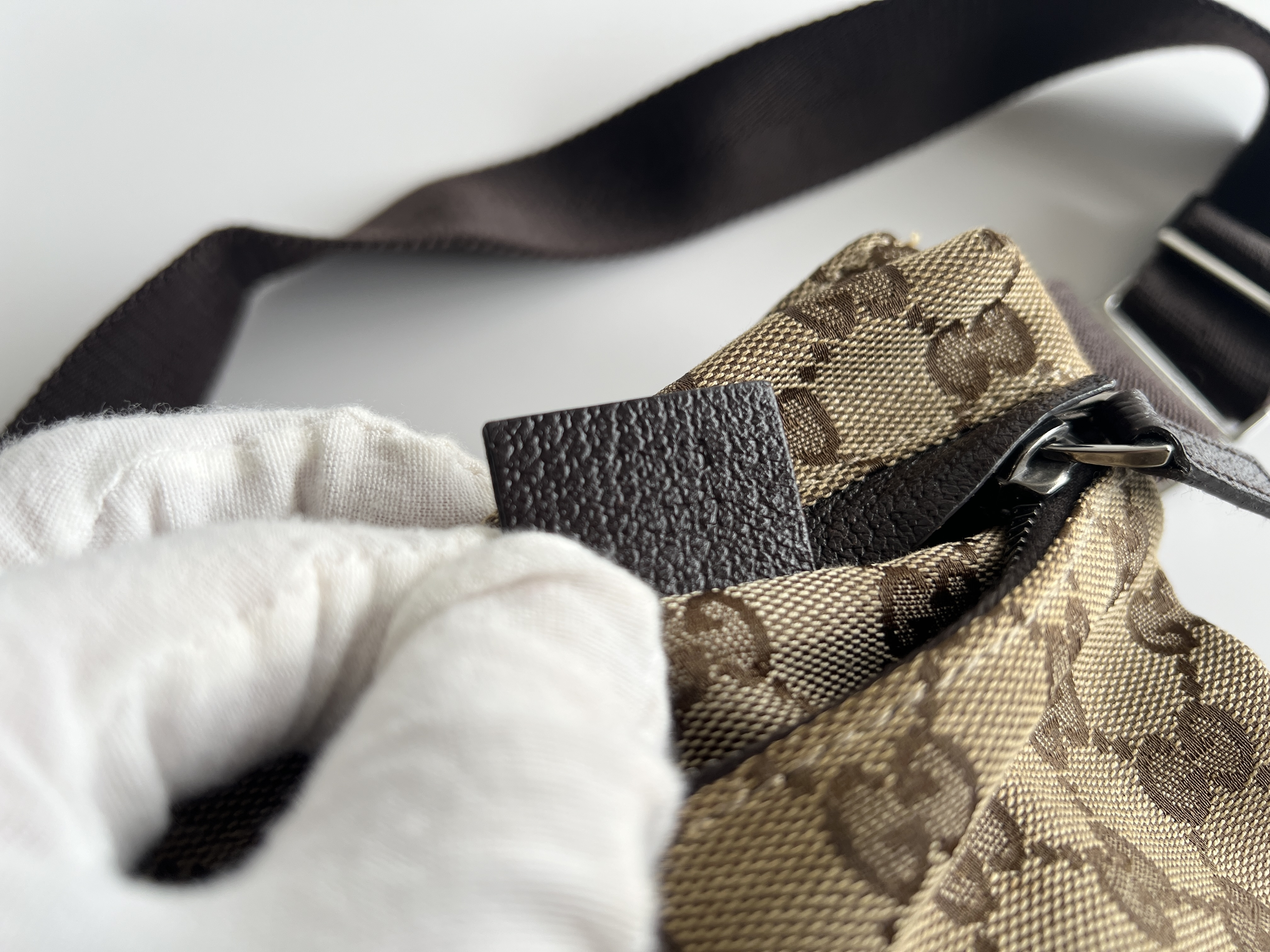 GG Canvas Leather Body Bag Waist Bag Shoulder Bag — view 9