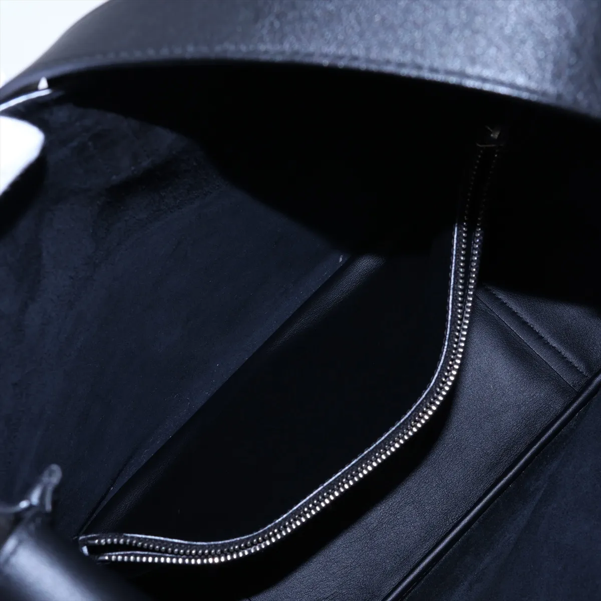 LE 5 A 7 Large 753837 Leather Shoulder Bag, Black — view 8