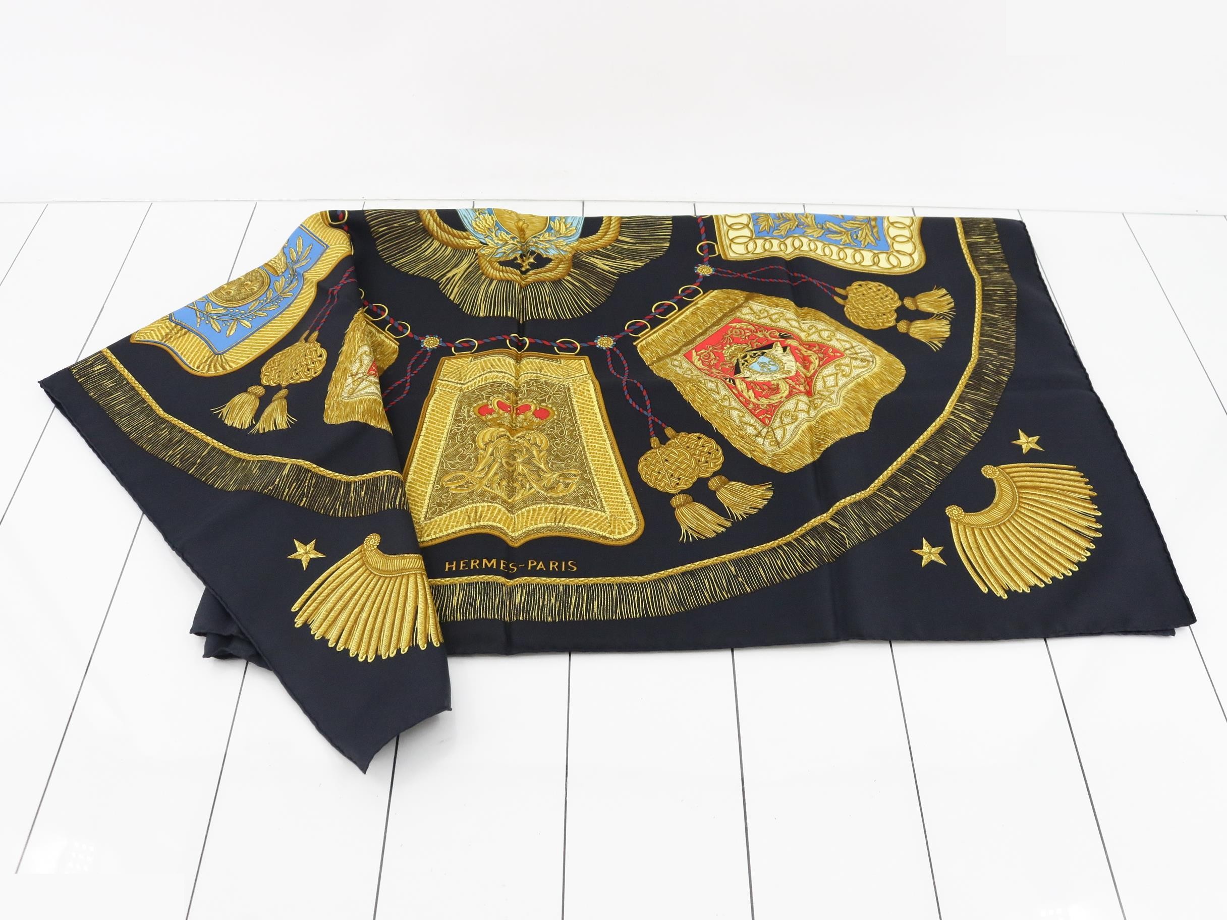 Carre 90 Poste et Cavalerie Scarf — view 3