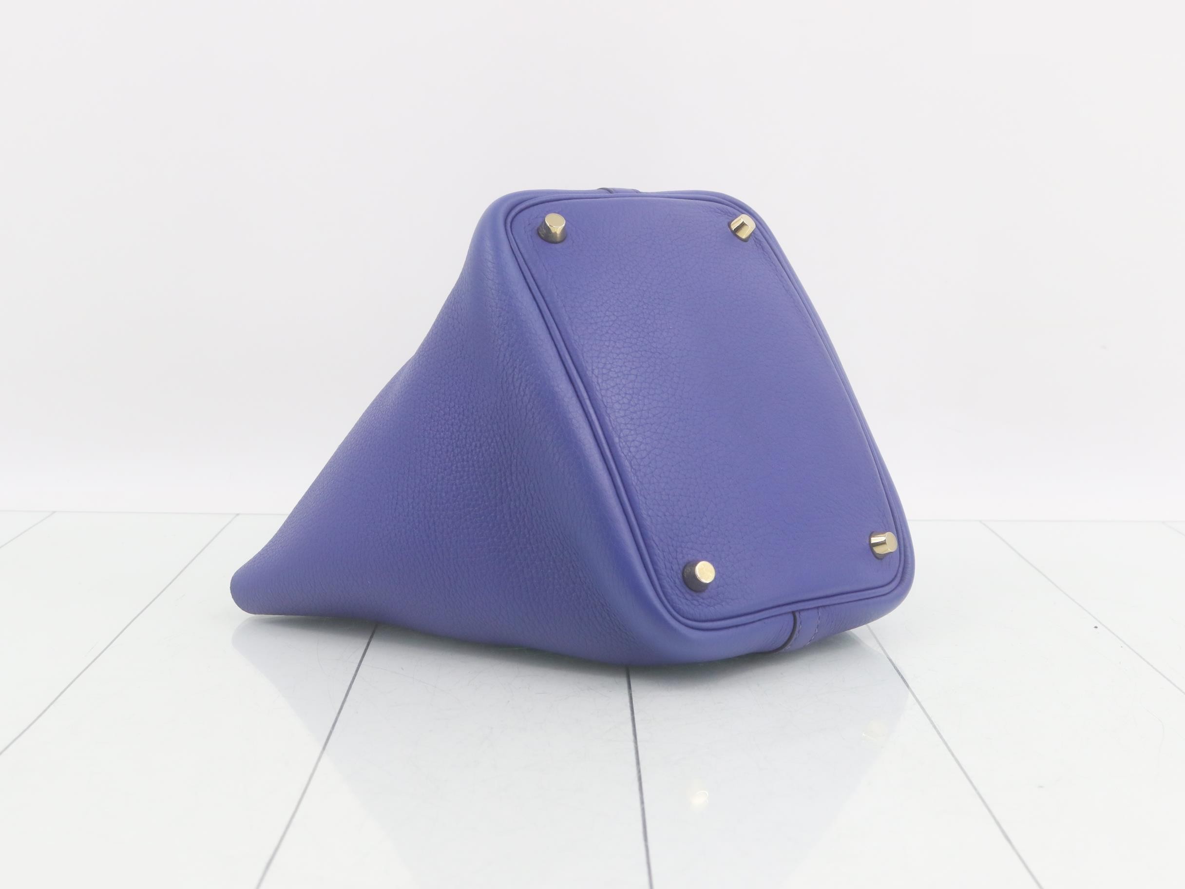 Picotin Lock PM handbag, A stamp. — view 5