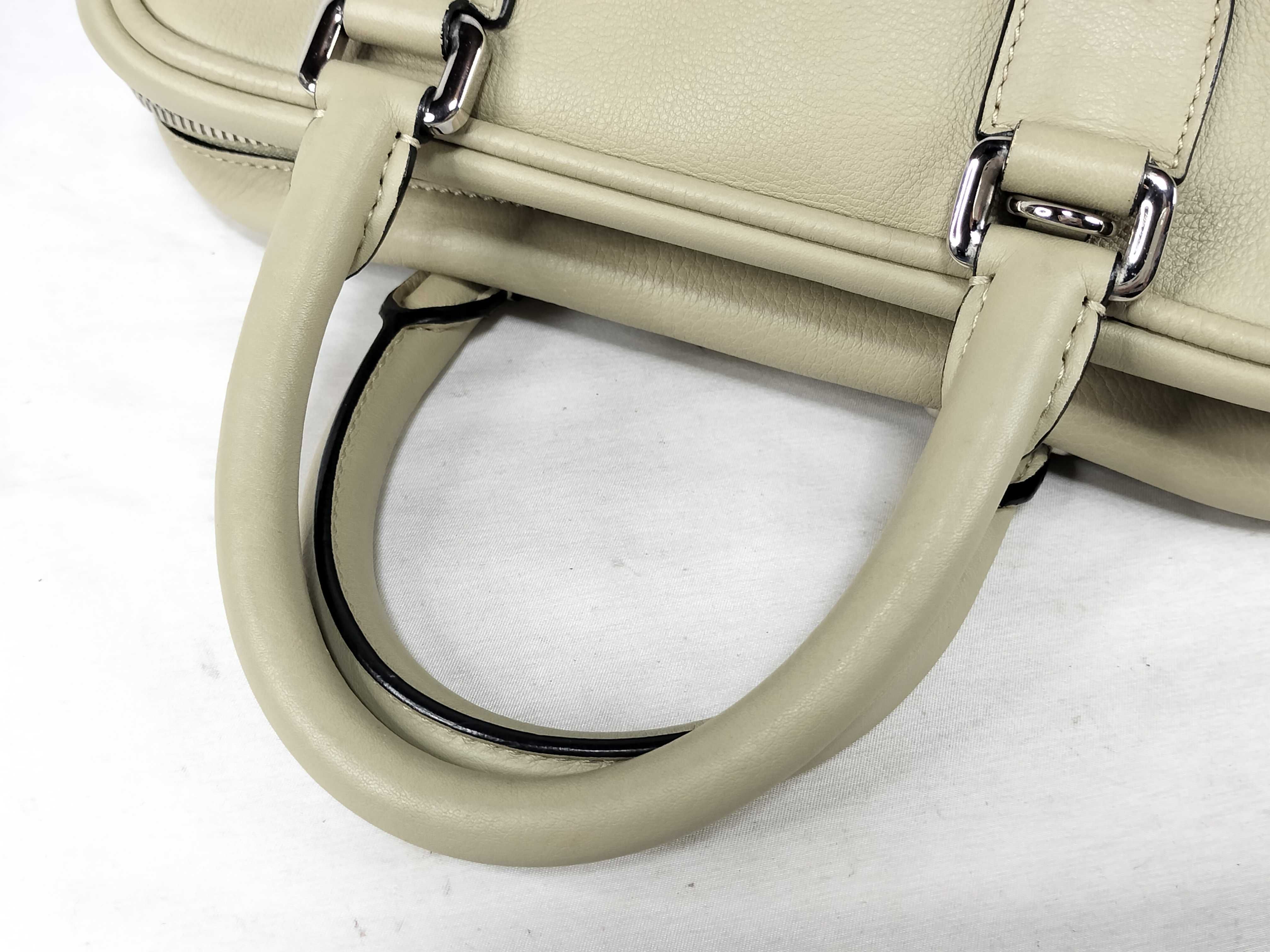 Amazona 75 Medium Leather Beige Handbag — view 3
