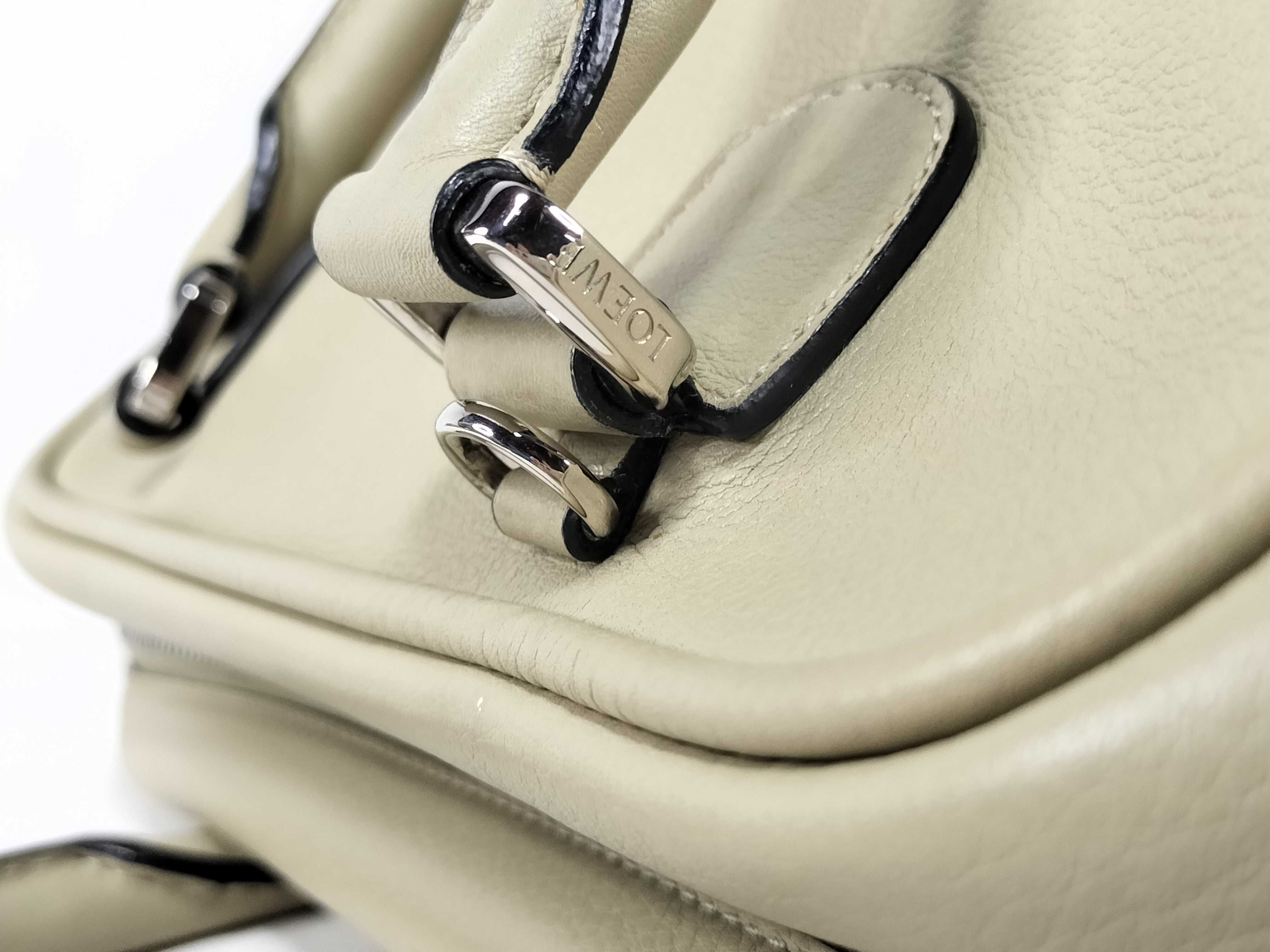 Amazona 75 Medium Leather Beige Handbag — view 5
