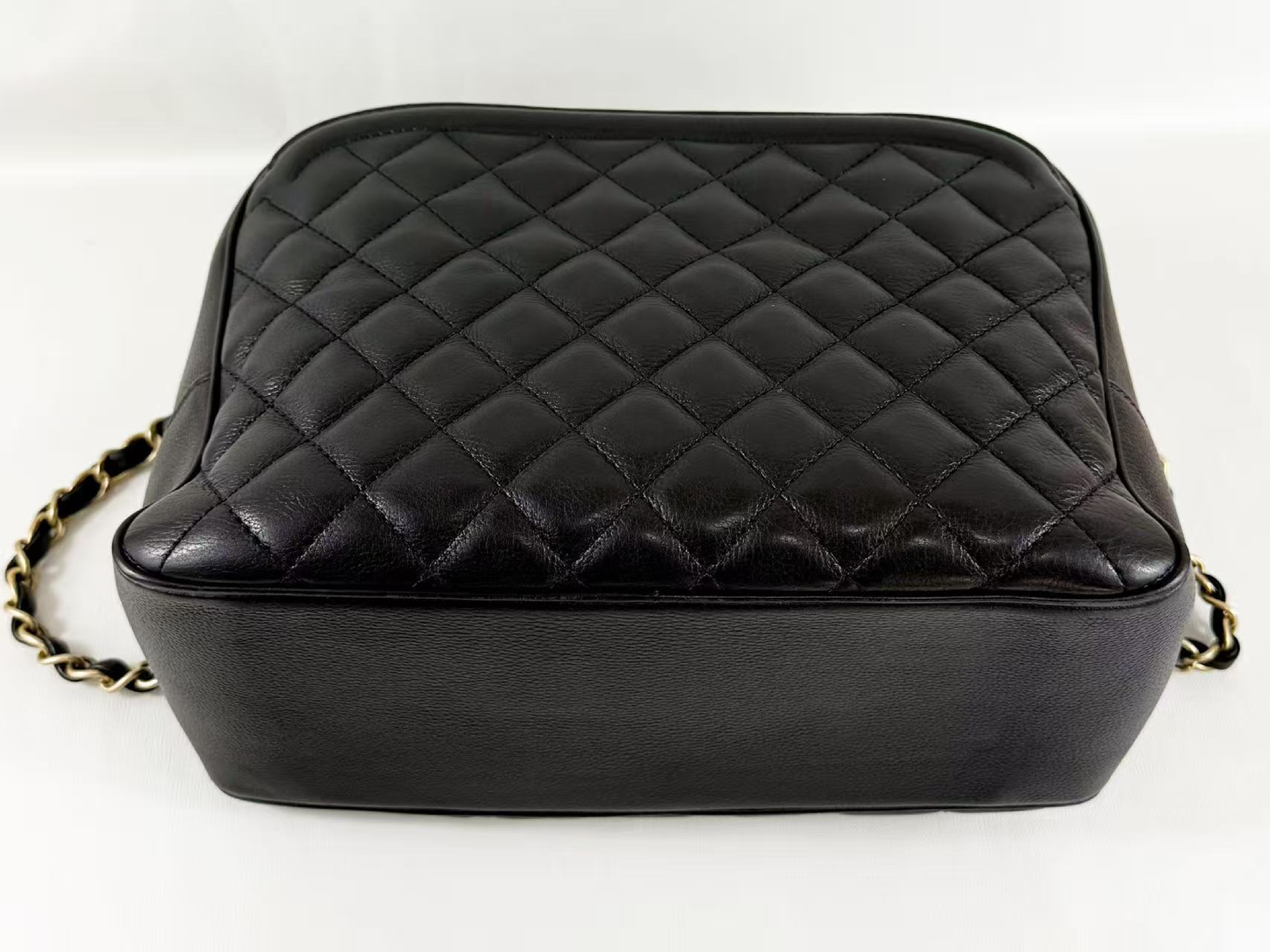 Black Matelassé 2-way Shoulder Bag, W25/H18/D10cm (approx.), Serial Number 26-something, with Authenticity Card and Seal, Vintage Gold Hardware, Item Number 26525985 — view 11