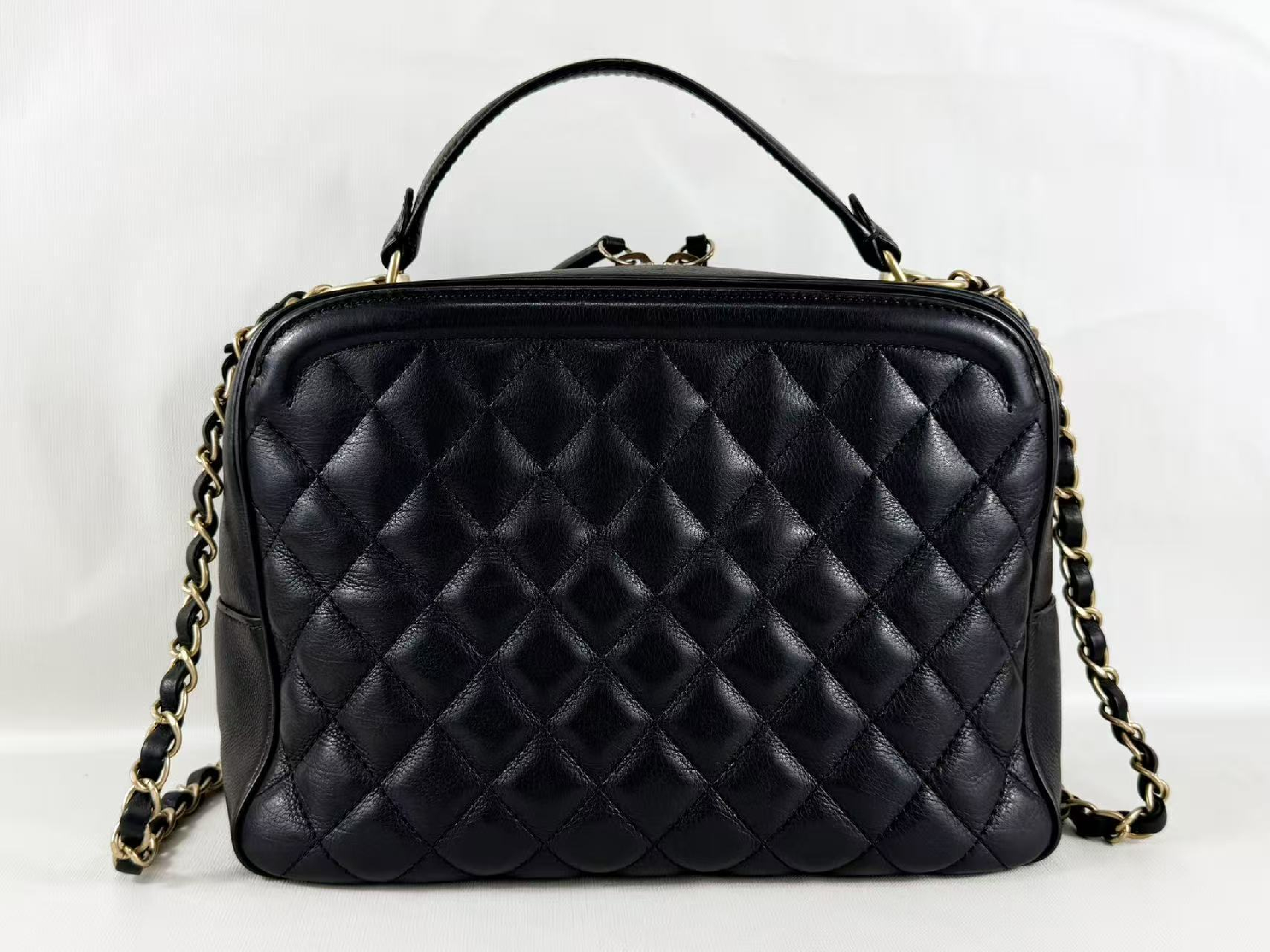 Black Matelassé 2-way Shoulder Bag, W25/H18/D10cm (approx.), Serial Number 26-something, with Authenticity Card and Seal, Vintage Gold Hardware, Item Number 26525985 — view 3