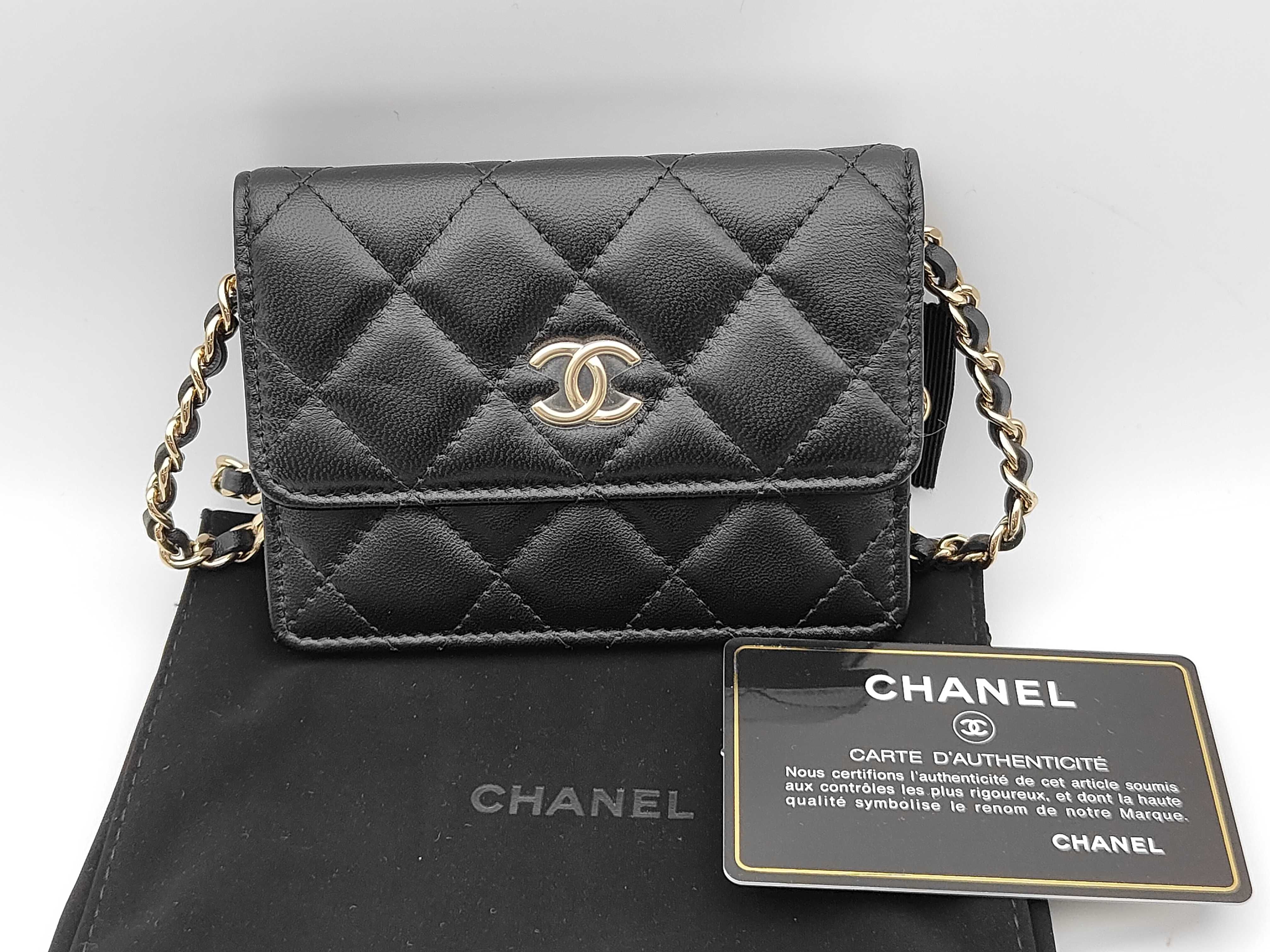 Matelassé Chain Shoulder Bag