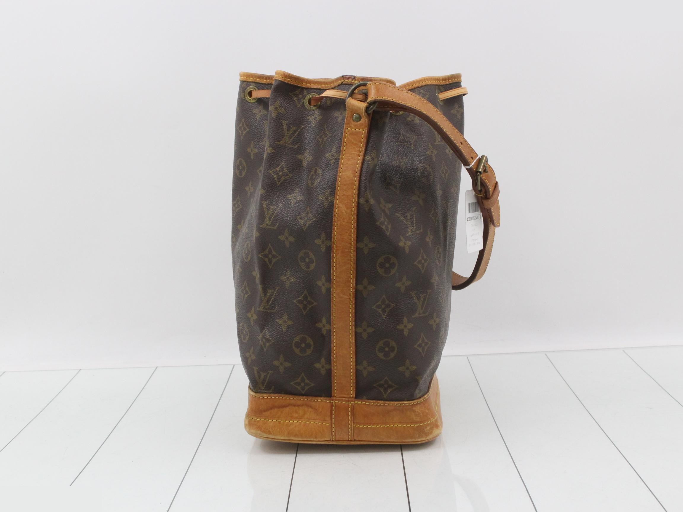 Noé Shoulder Bag — view 3
