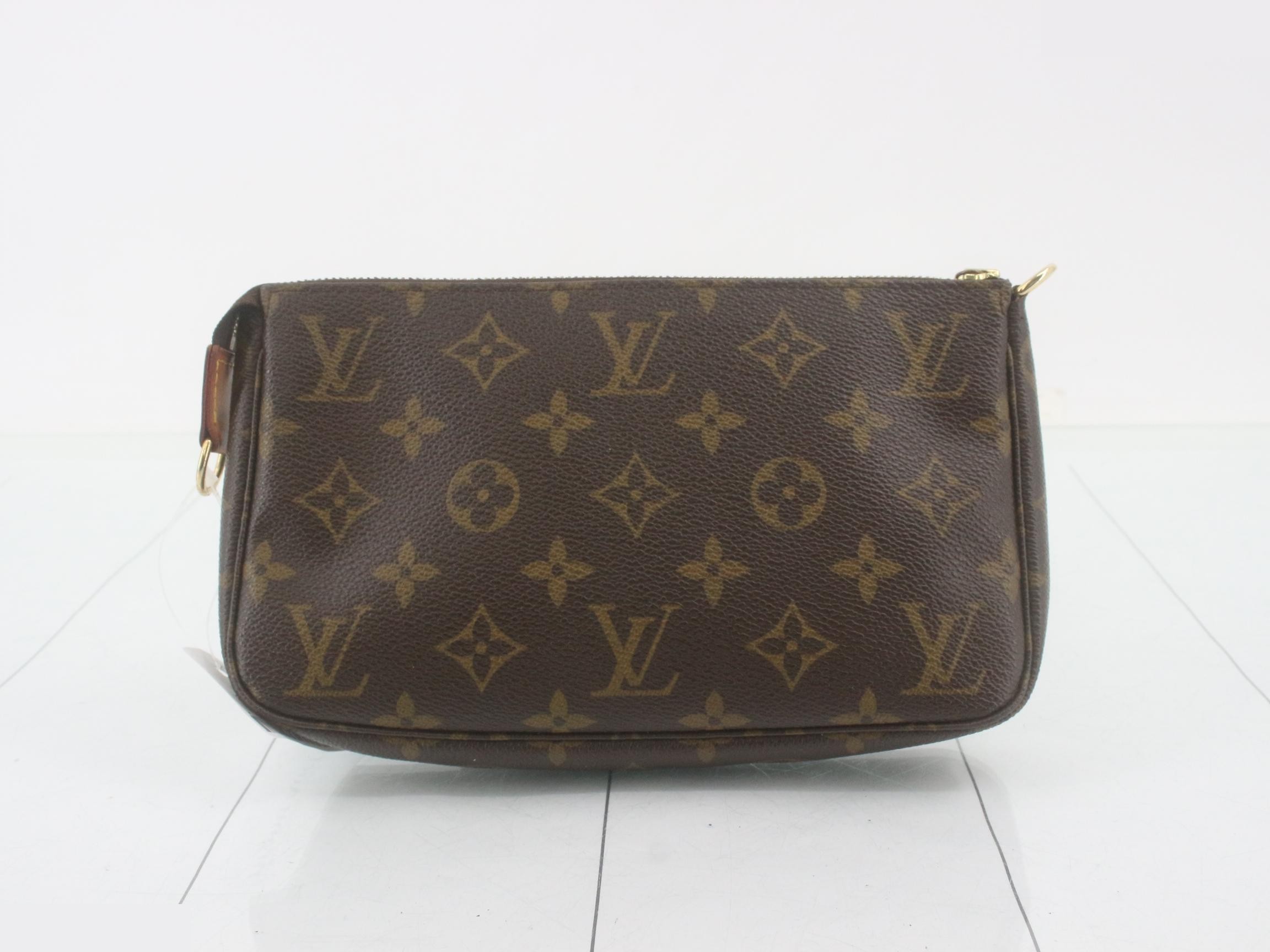 Monogram Pochette Accessoires — view 2