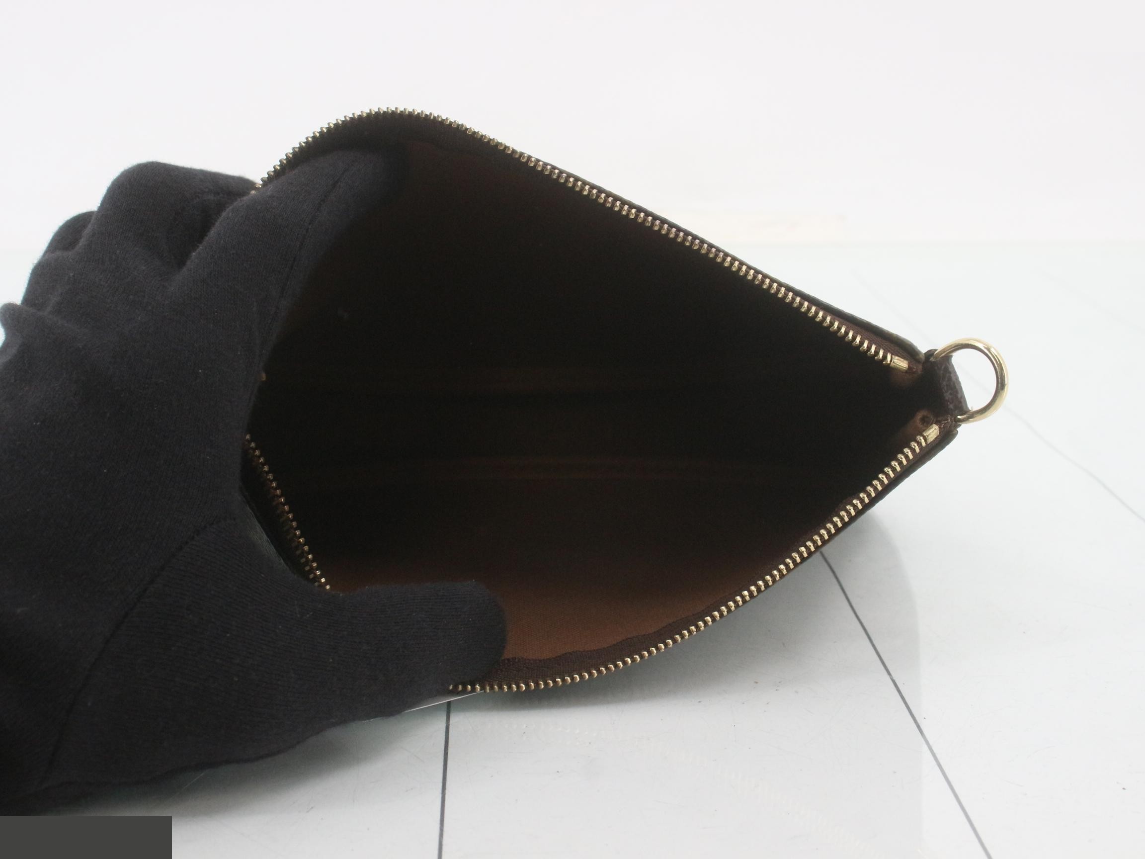 Monogram Pochette Accessoires — view 4