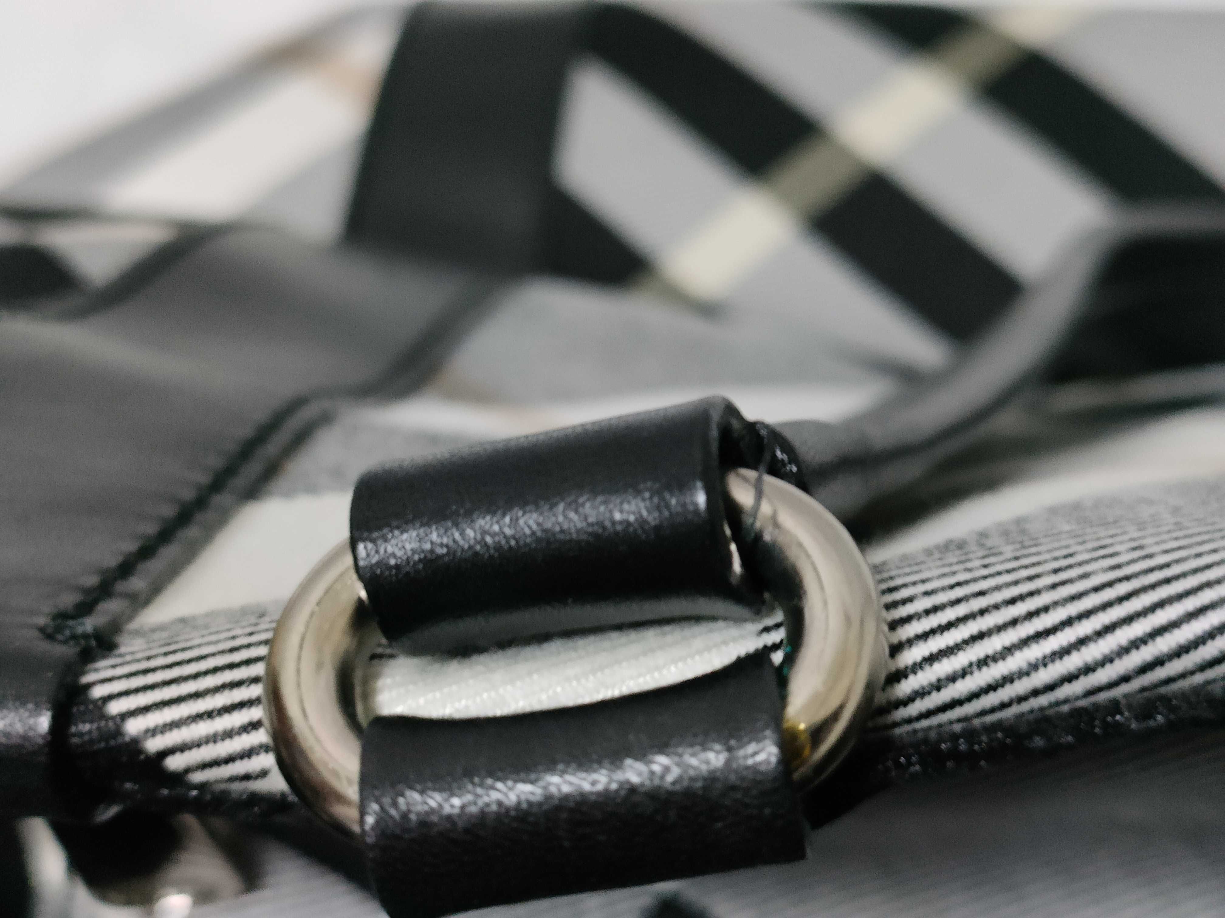 Blue Label Nova Check Tote Bag — view 15