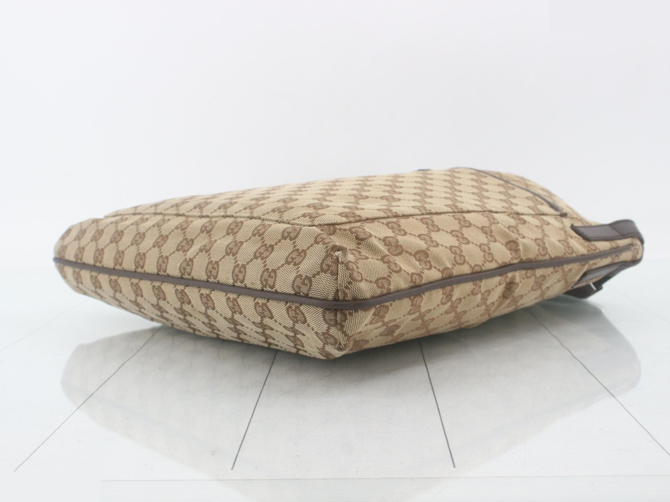 GG Canvas Shoulder Bag — view 6