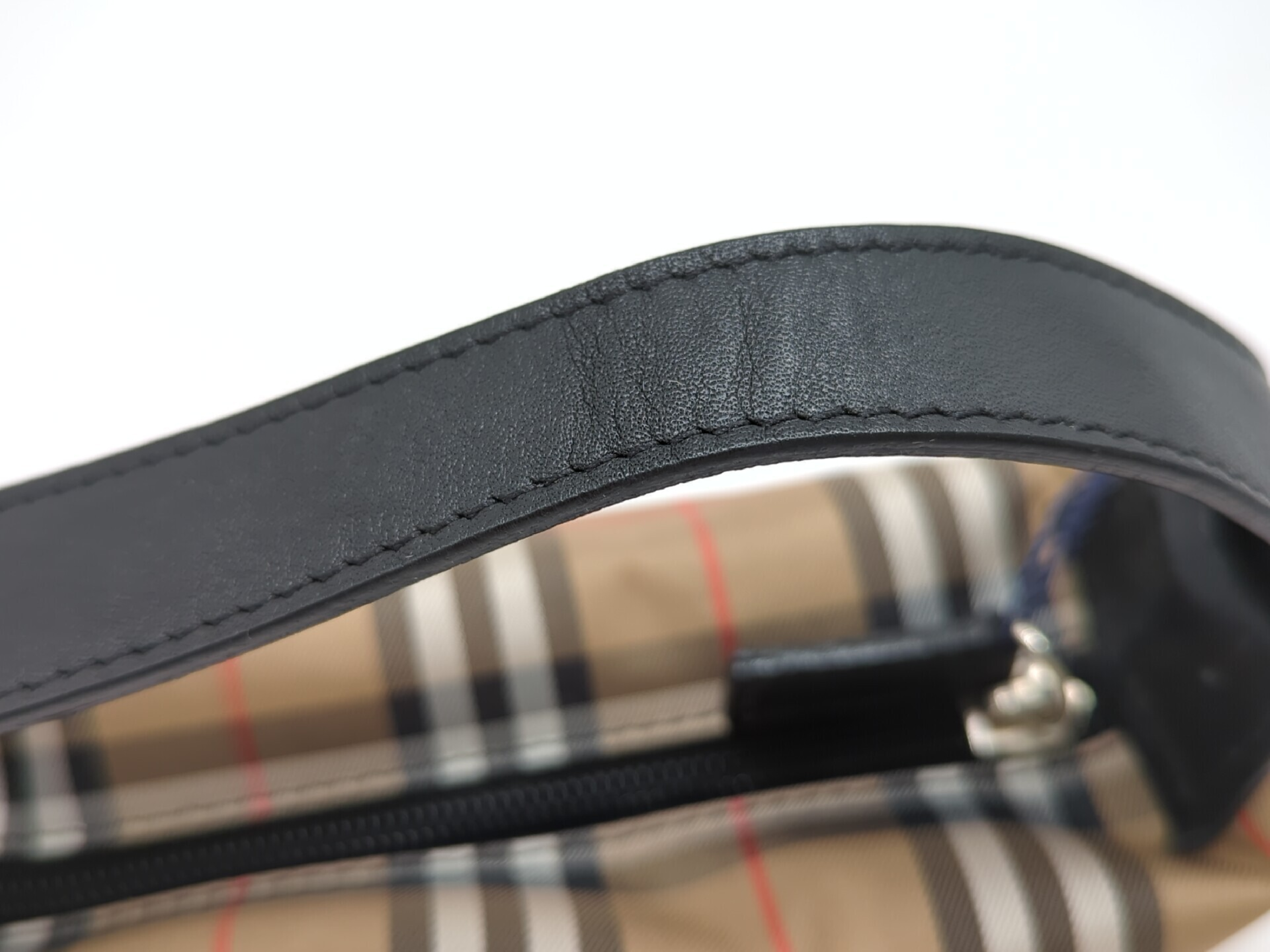 pouch — view 6