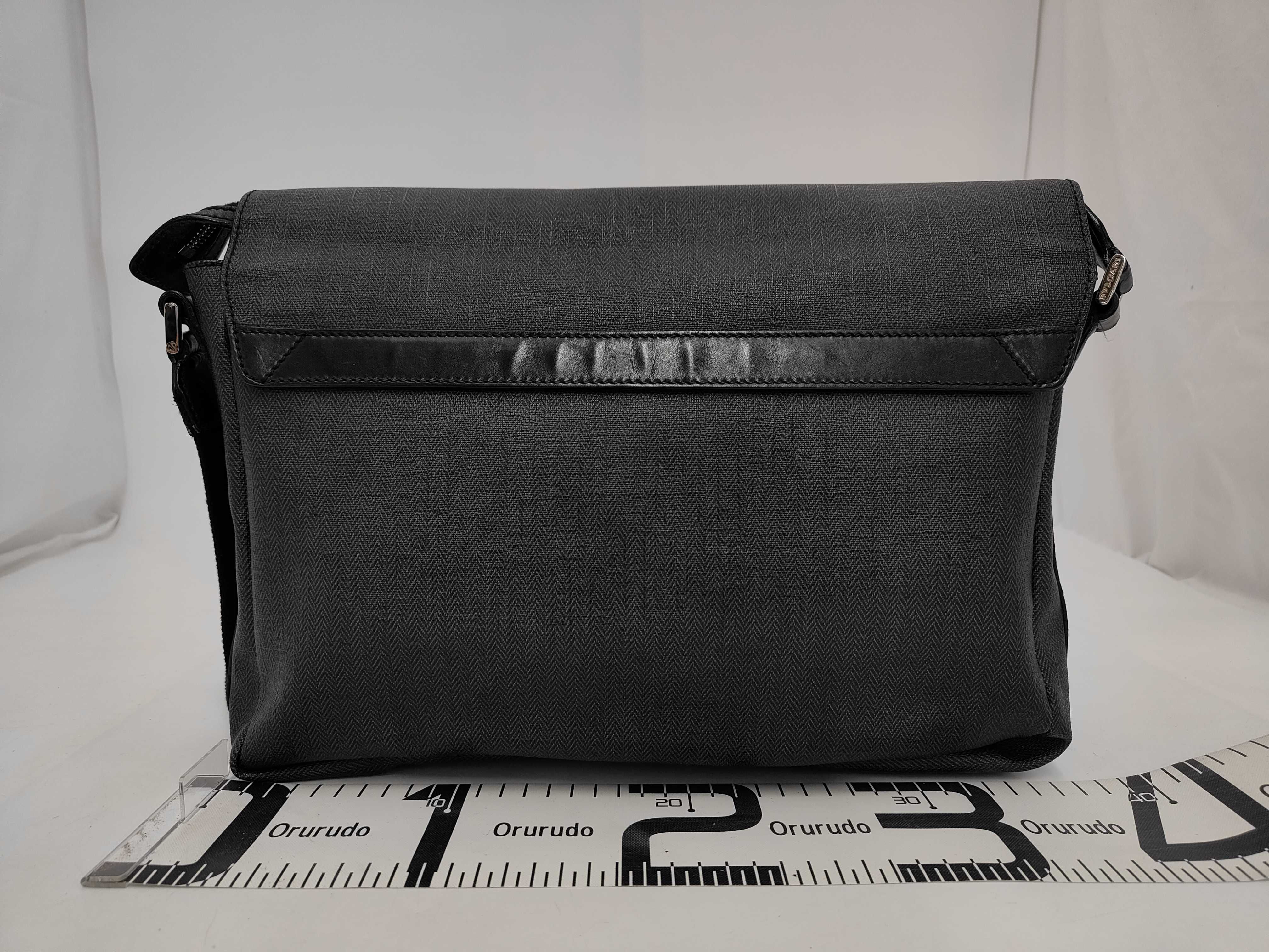 Weekend Messenger Shoulder Bag — view 2