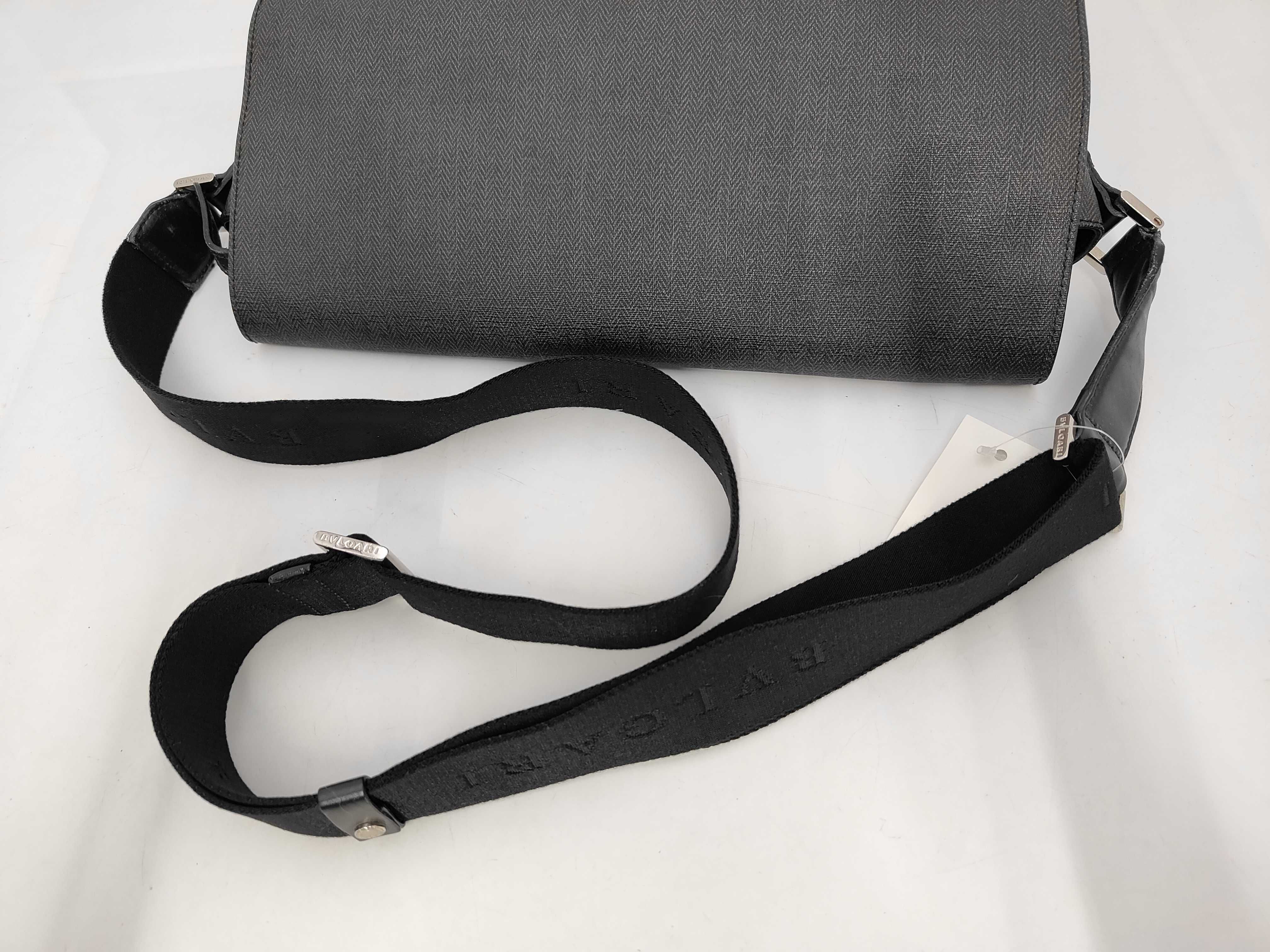 Weekend Messenger Shoulder Bag — view 5