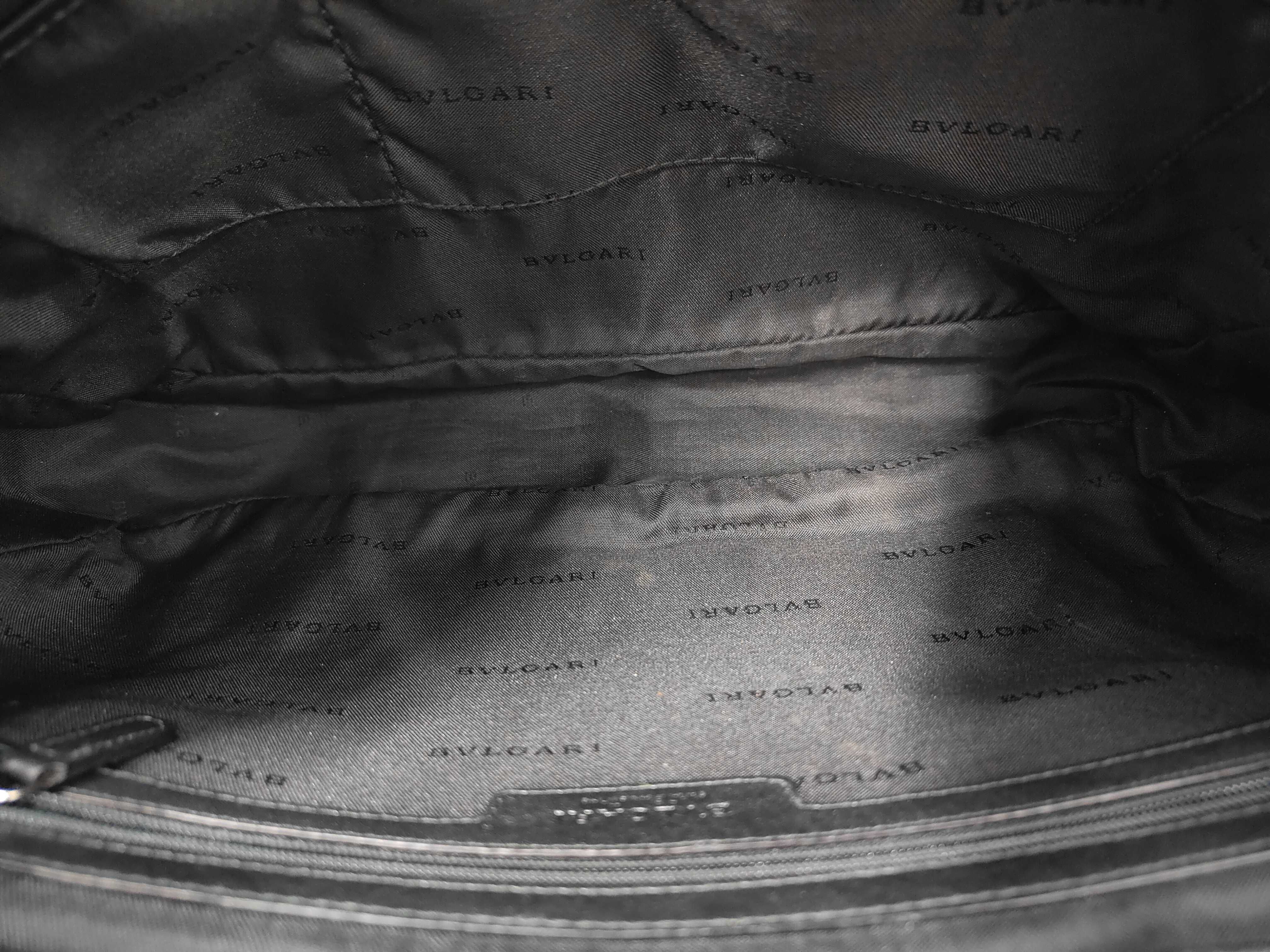 Weekend Messenger Shoulder Bag — view 7