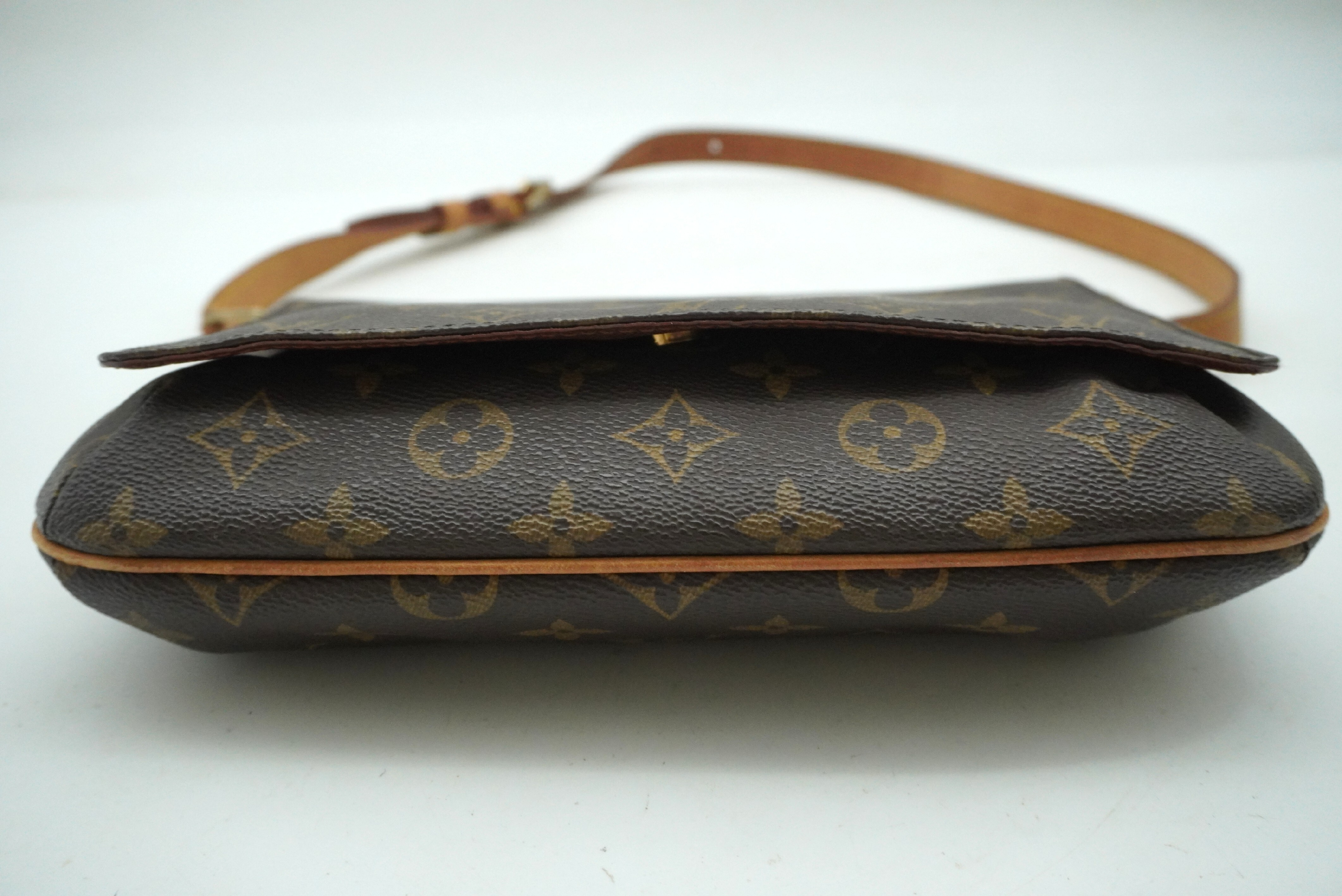 Monogram Musette Tango Short M51257 Shoulder Bag — view 5