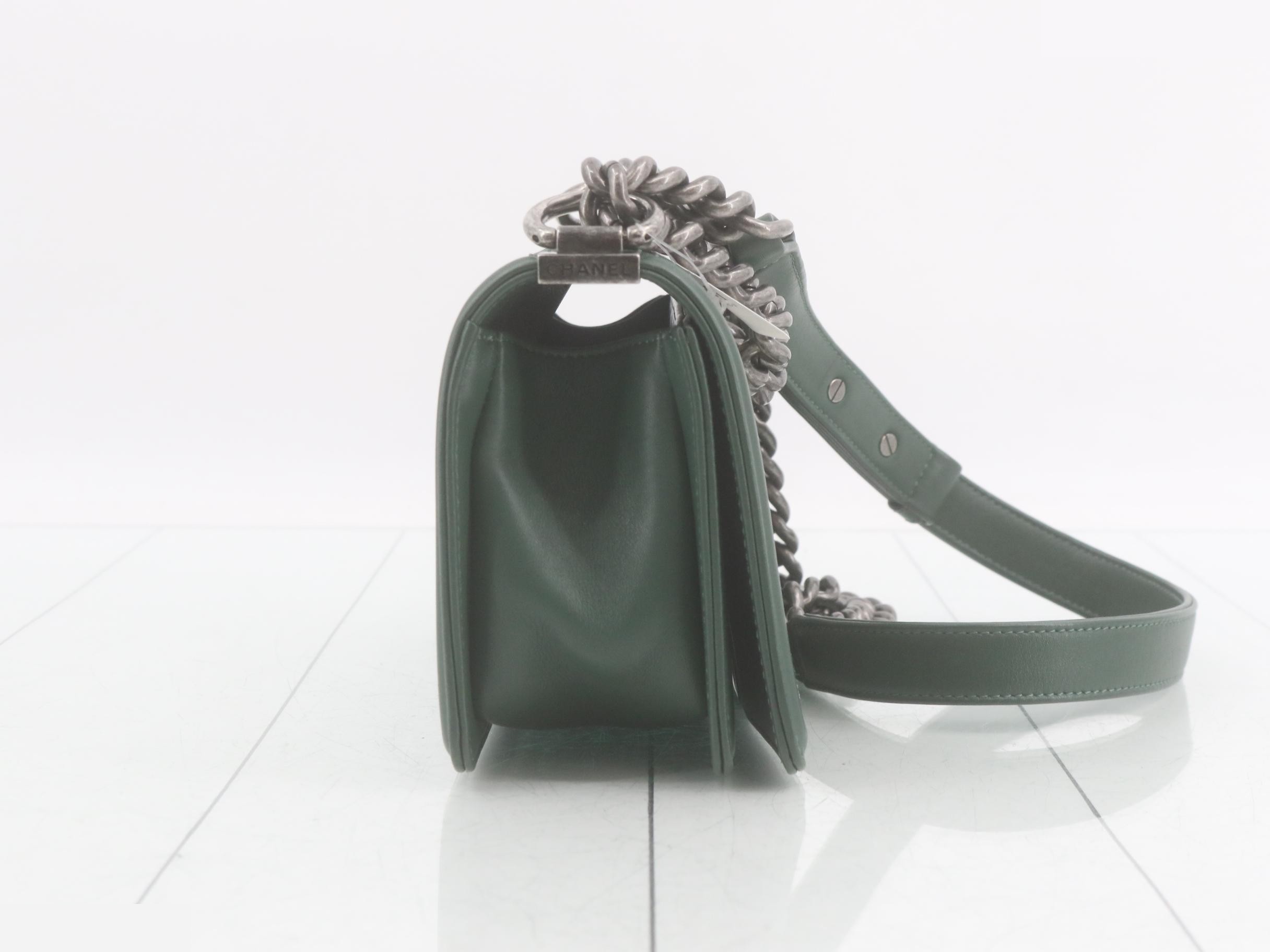 Boy Chanel Leather Chain Shoulder Bag, Green/White — view 3