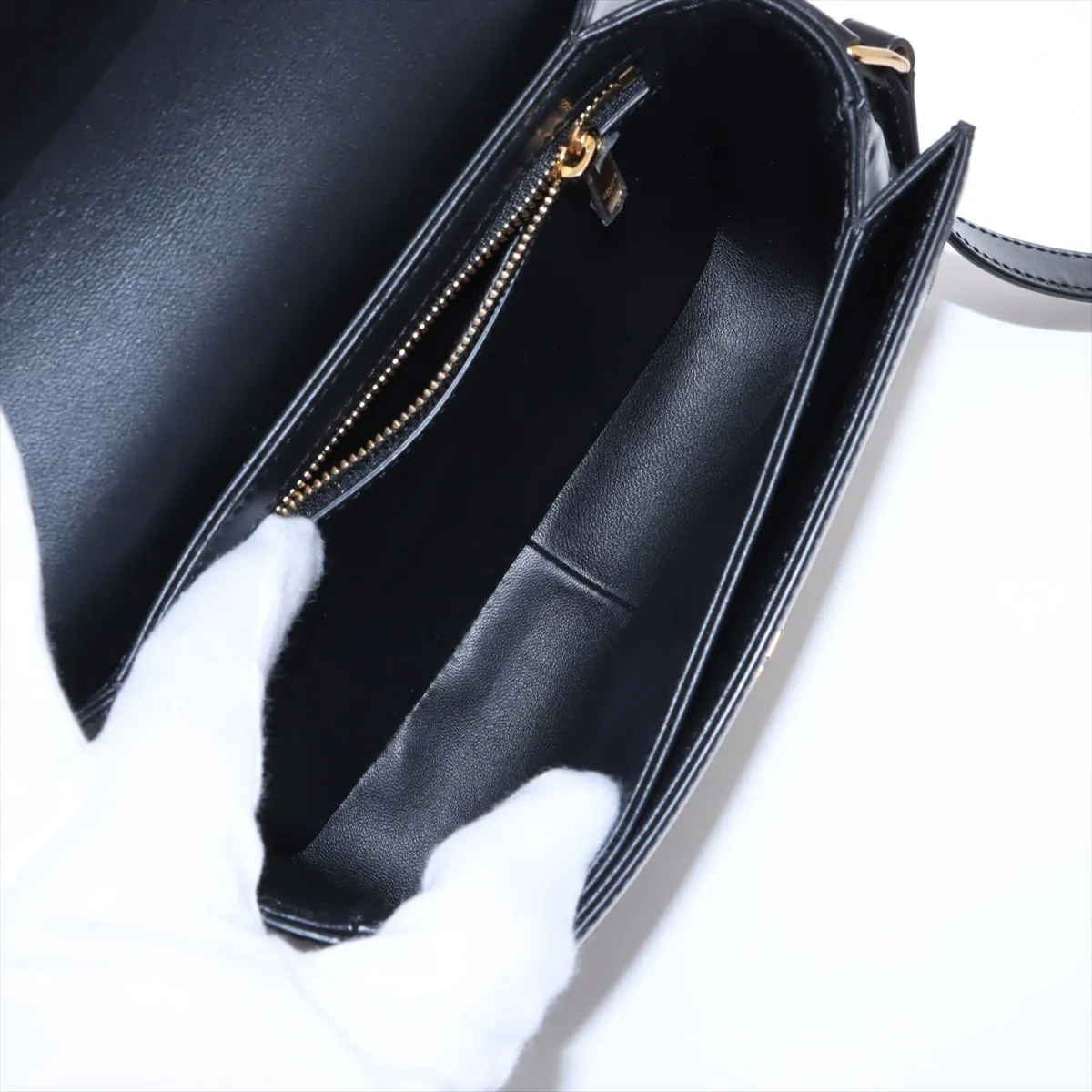 Triomphe Teen Leather Shoulder Bag Black — view 6