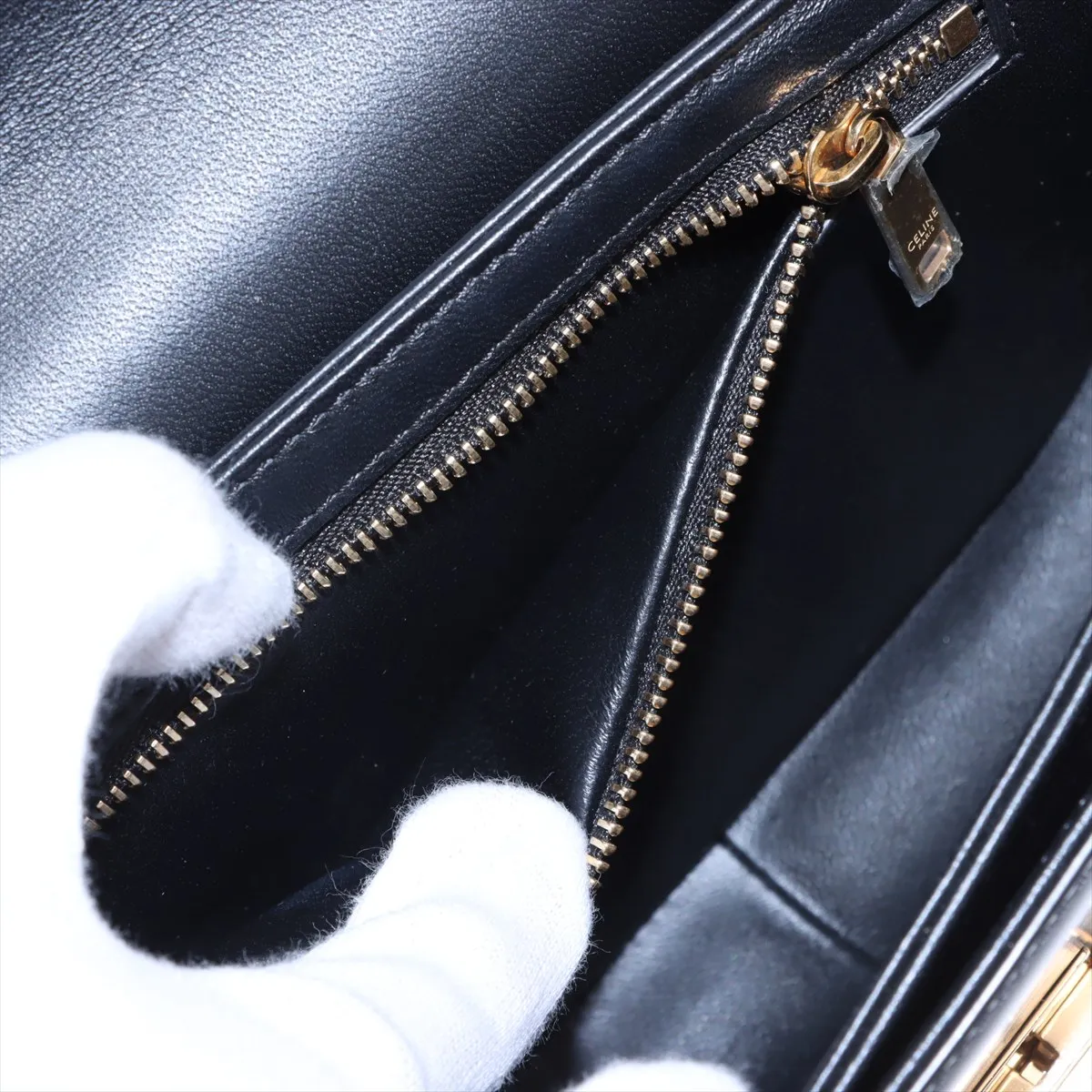 Triomphe Teen Leather Shoulder Bag Black — view 8