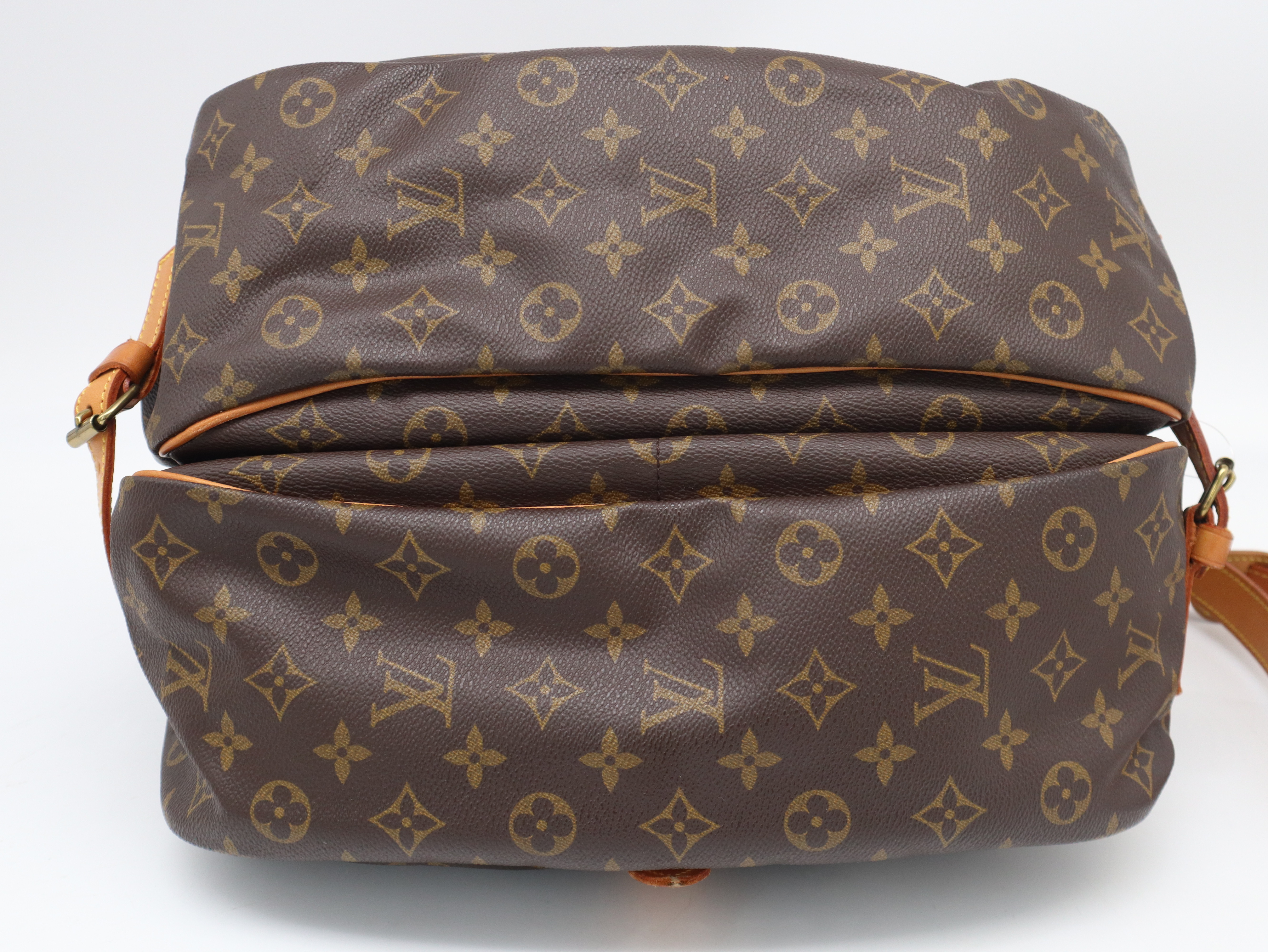 M42254 Monogram Saumur 35 Shoulder Bag — view 5