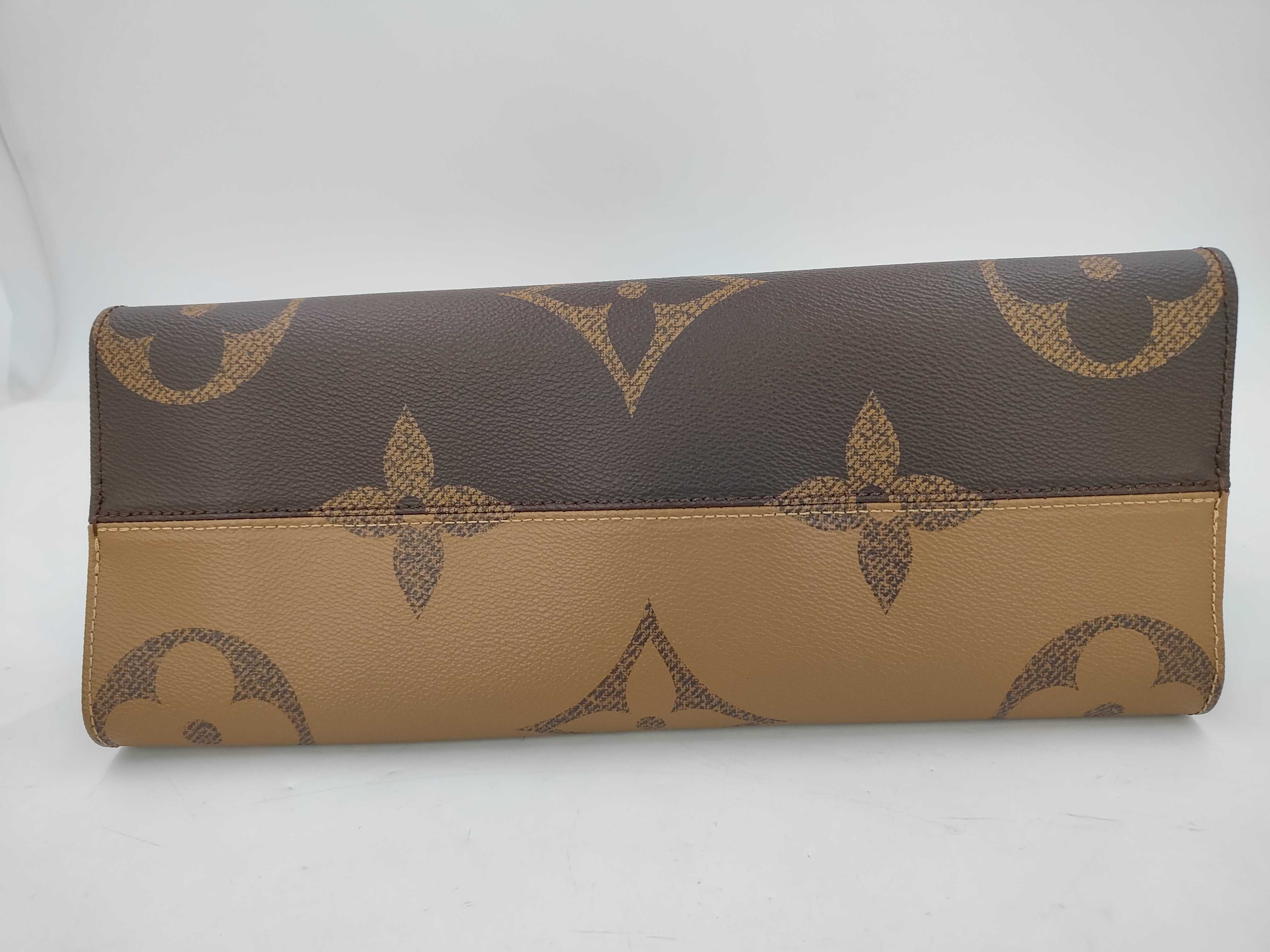 M45321 Monogram Giant Reverse OnTheGo MM RFID-tested, with dust bag, handbag. — view 7