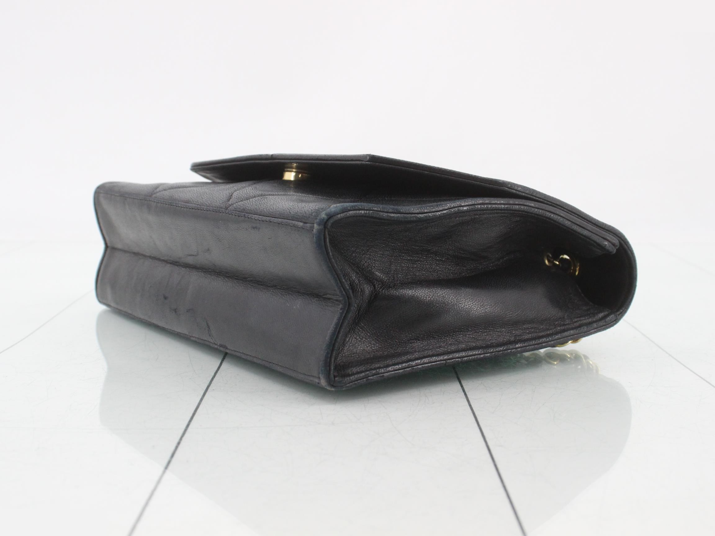 Matelassé chain shoulder bag, lambskin, black — view 6