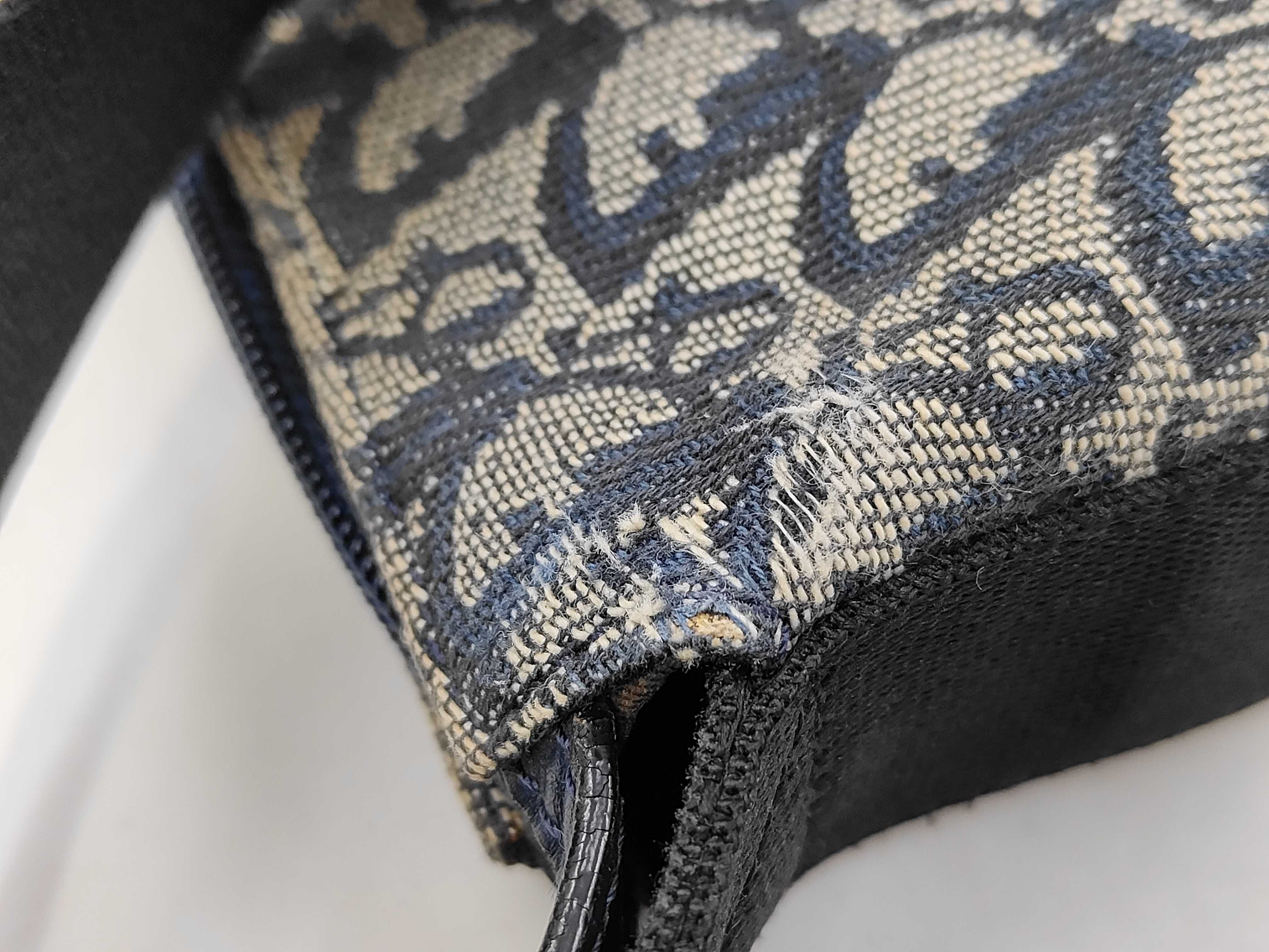 Trotter One Shoulder Bag — view 11