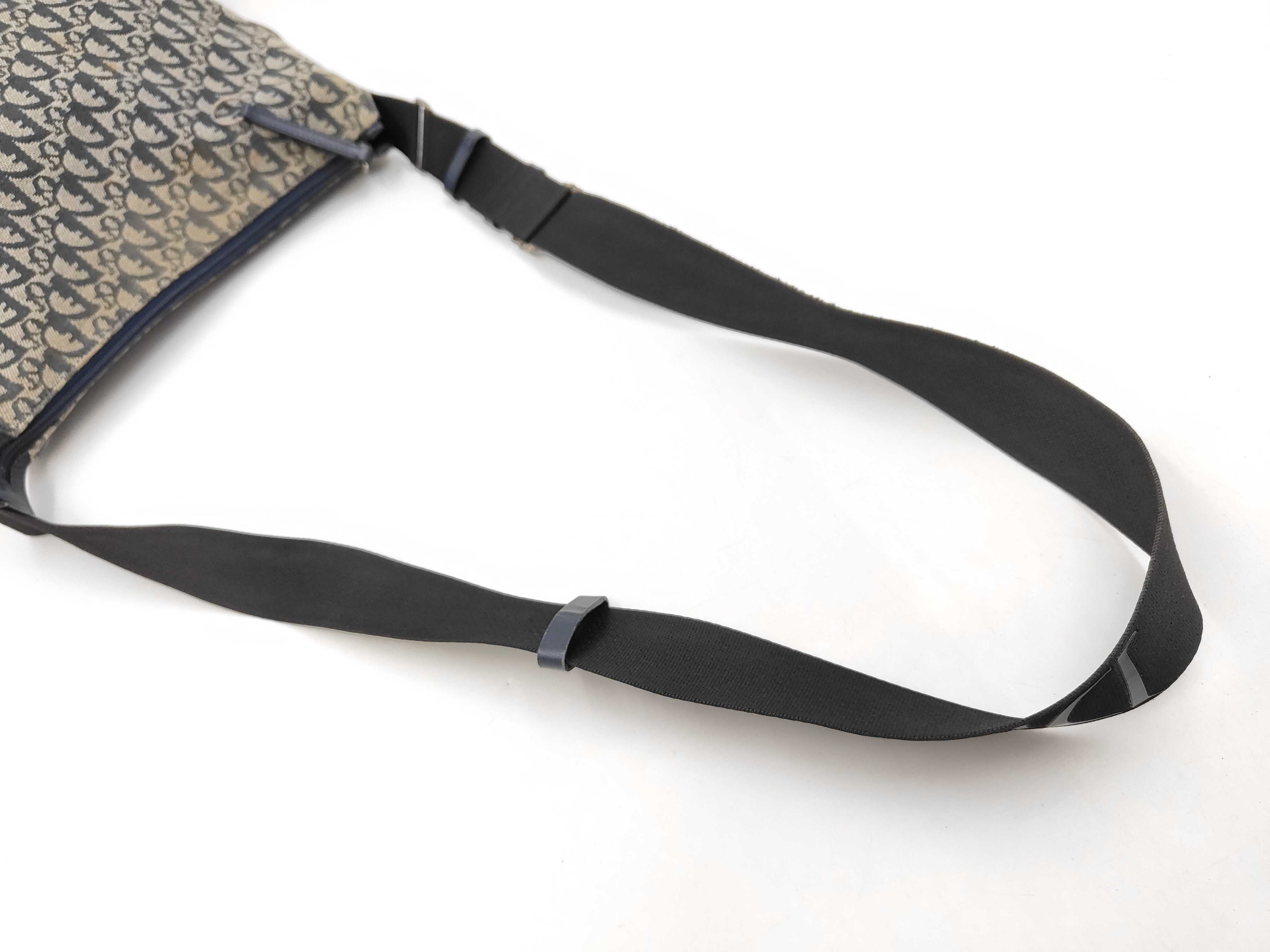 Trotter One Shoulder Bag — view 4