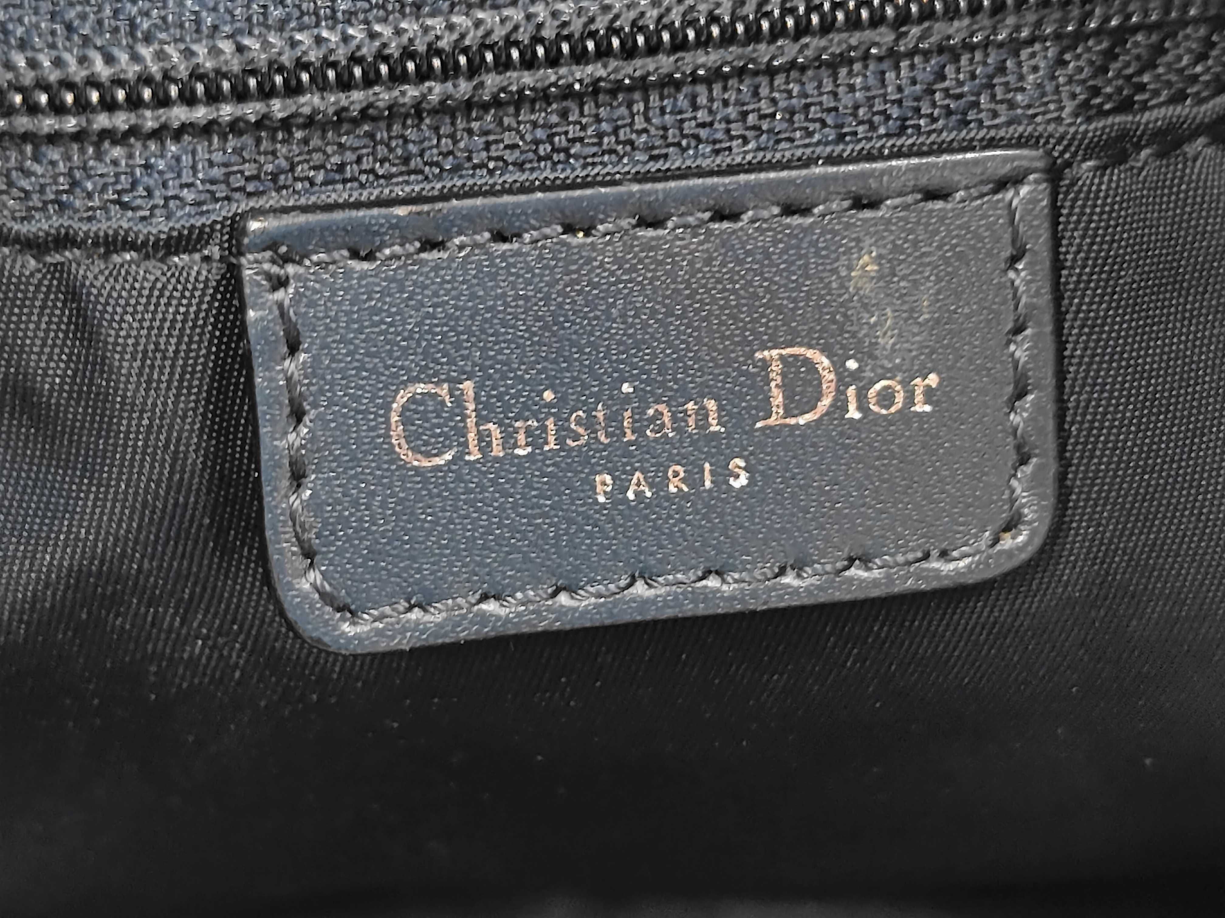 Trotter One Shoulder Bag — view 10