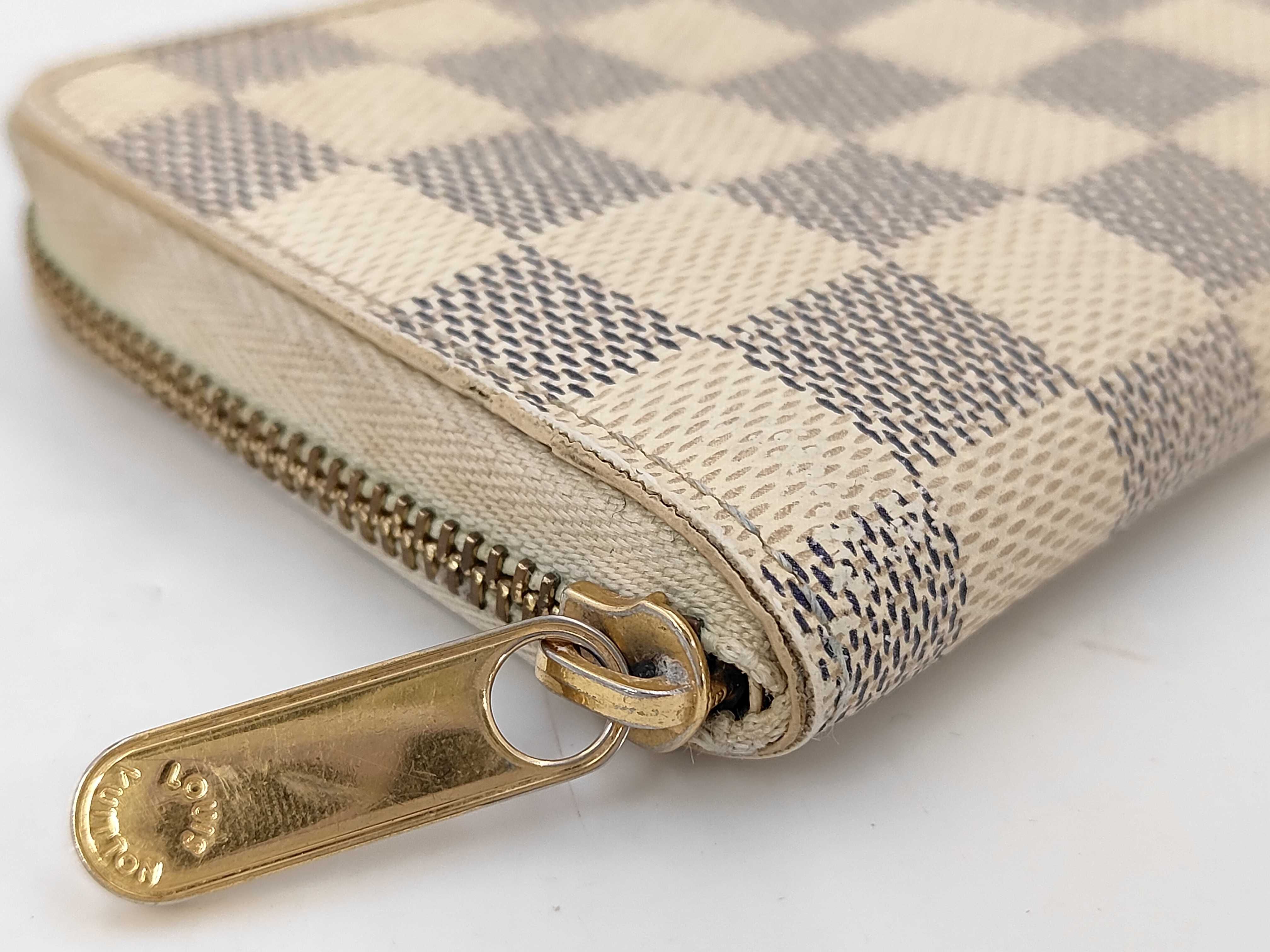 Damier Azur Louis Vuitton Azur Zippy Coin Purse SN1102 Coin Case — view 3