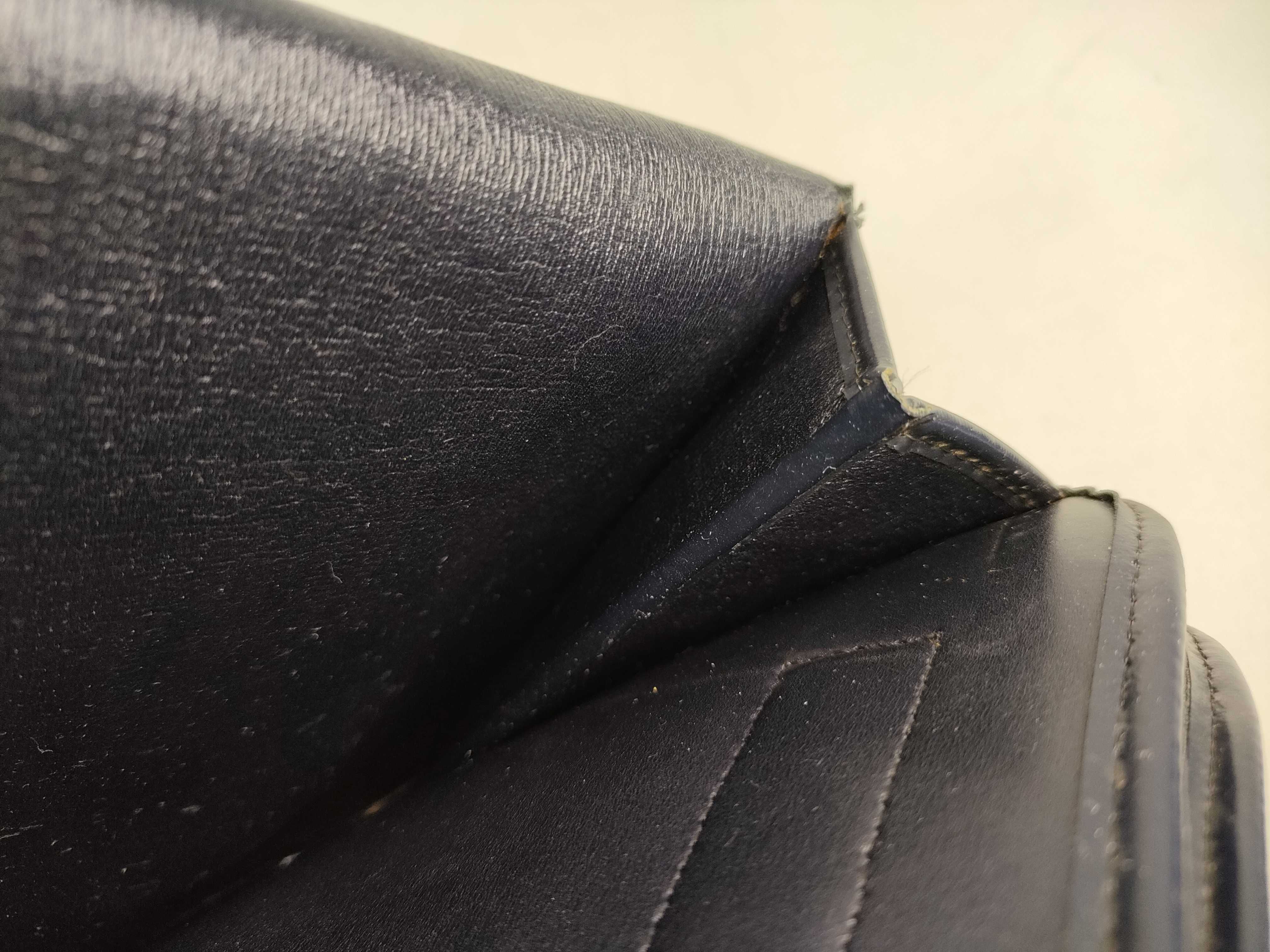 Trotter One-Shoulder Bag (Shoulder Bag) — view 9