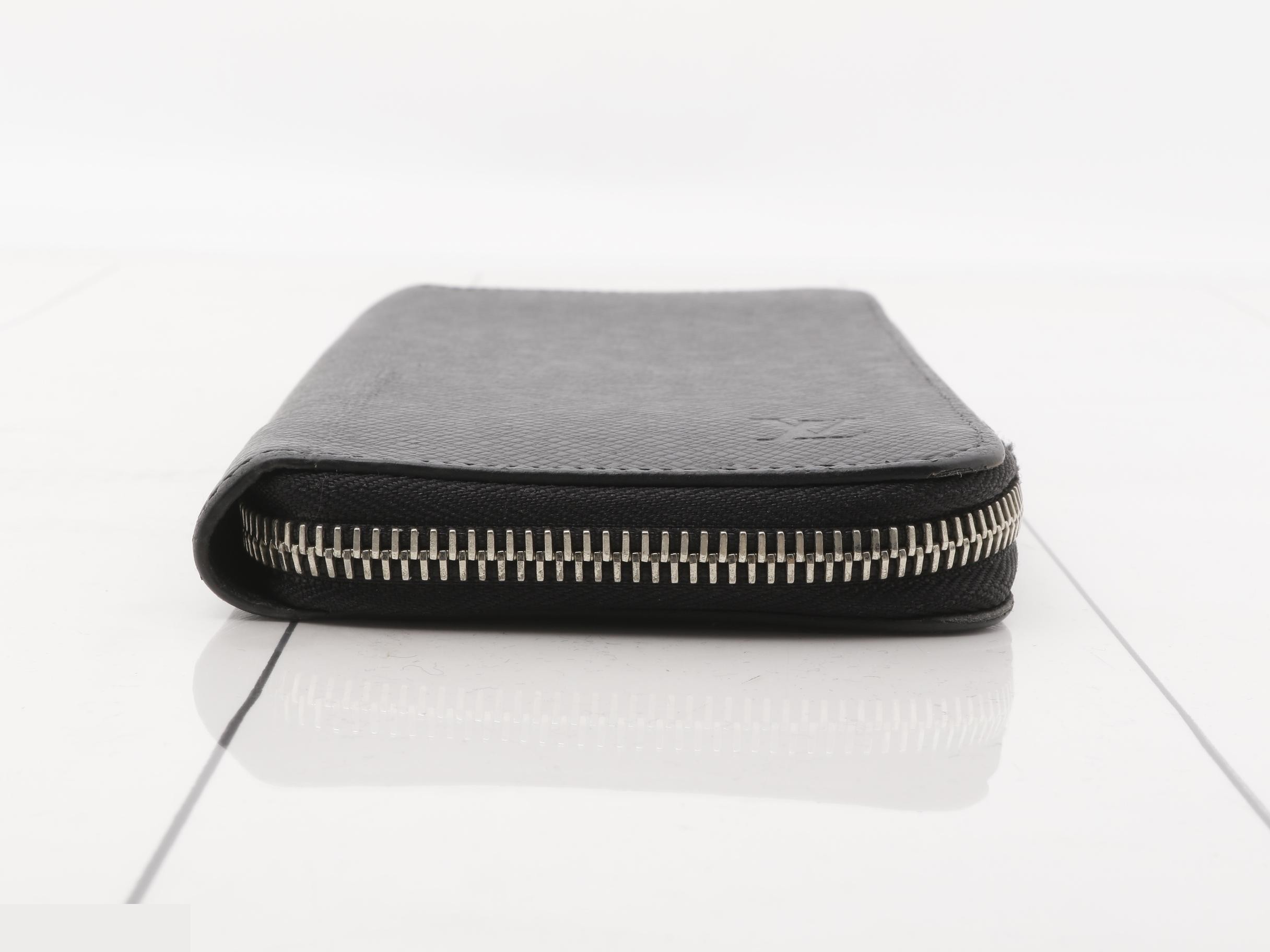 Zippy Organizer Taiga Ardoise Round Zipper Long Wallet — view 3