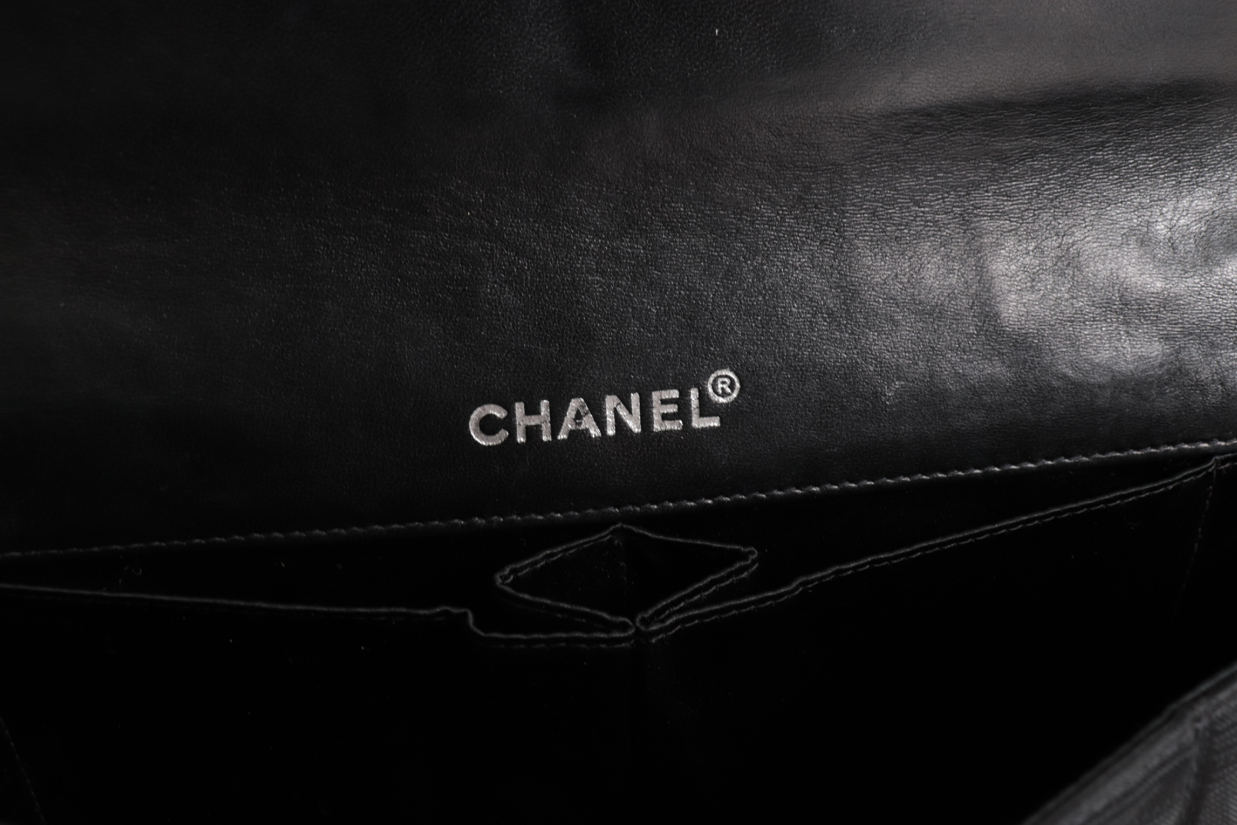 New Travel East-West Chain Shoulder Bag (Series 7) — view 8