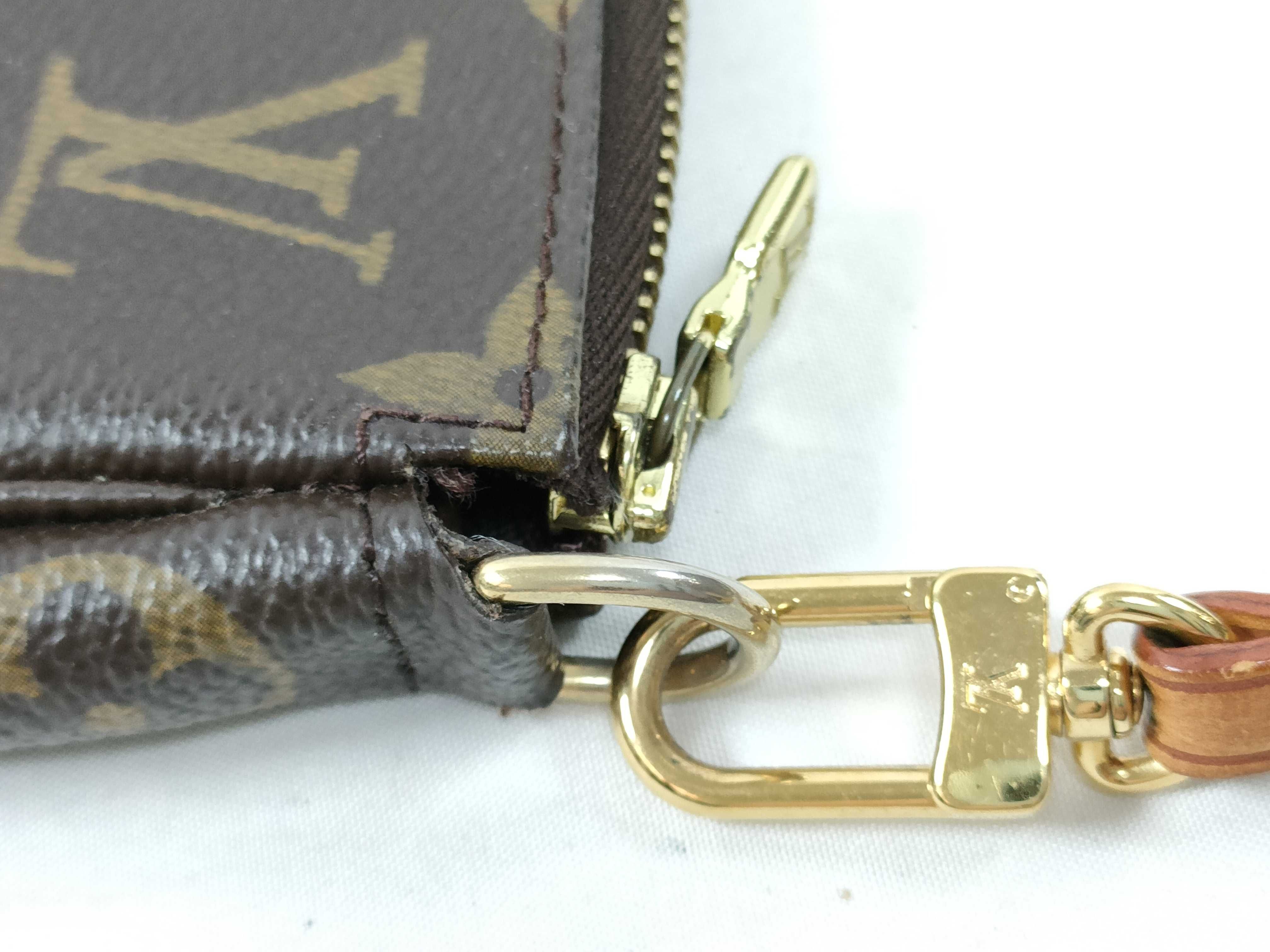 Monogram Louis Vuitton Monogram Accessoires M51980 Pouch — view 8