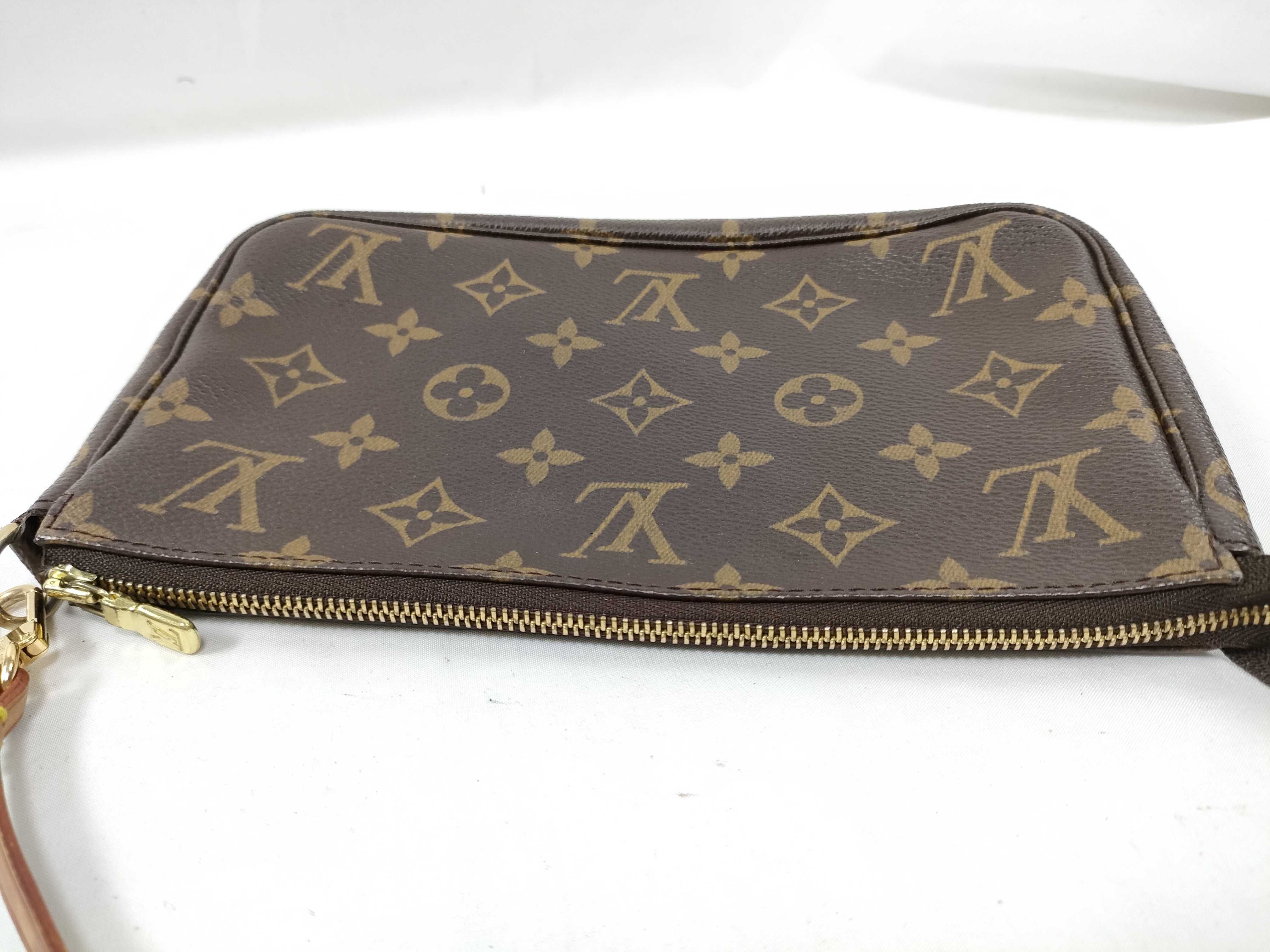 Monogram Louis Vuitton Monogram Accessoires M51980 Pouch — view 10