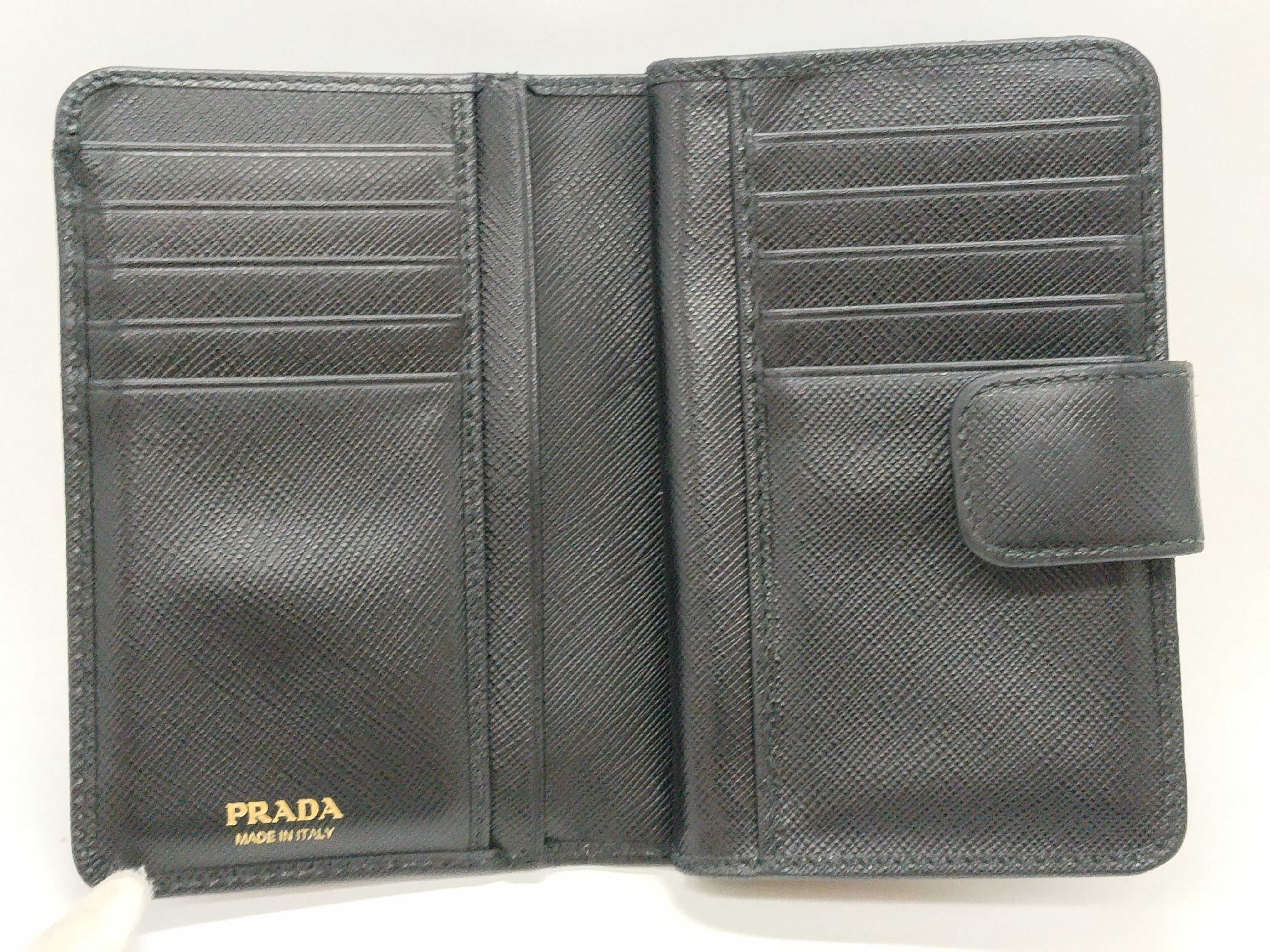 Saffiano Leather Black Bi-fold Wallet (VO8601) — view 11