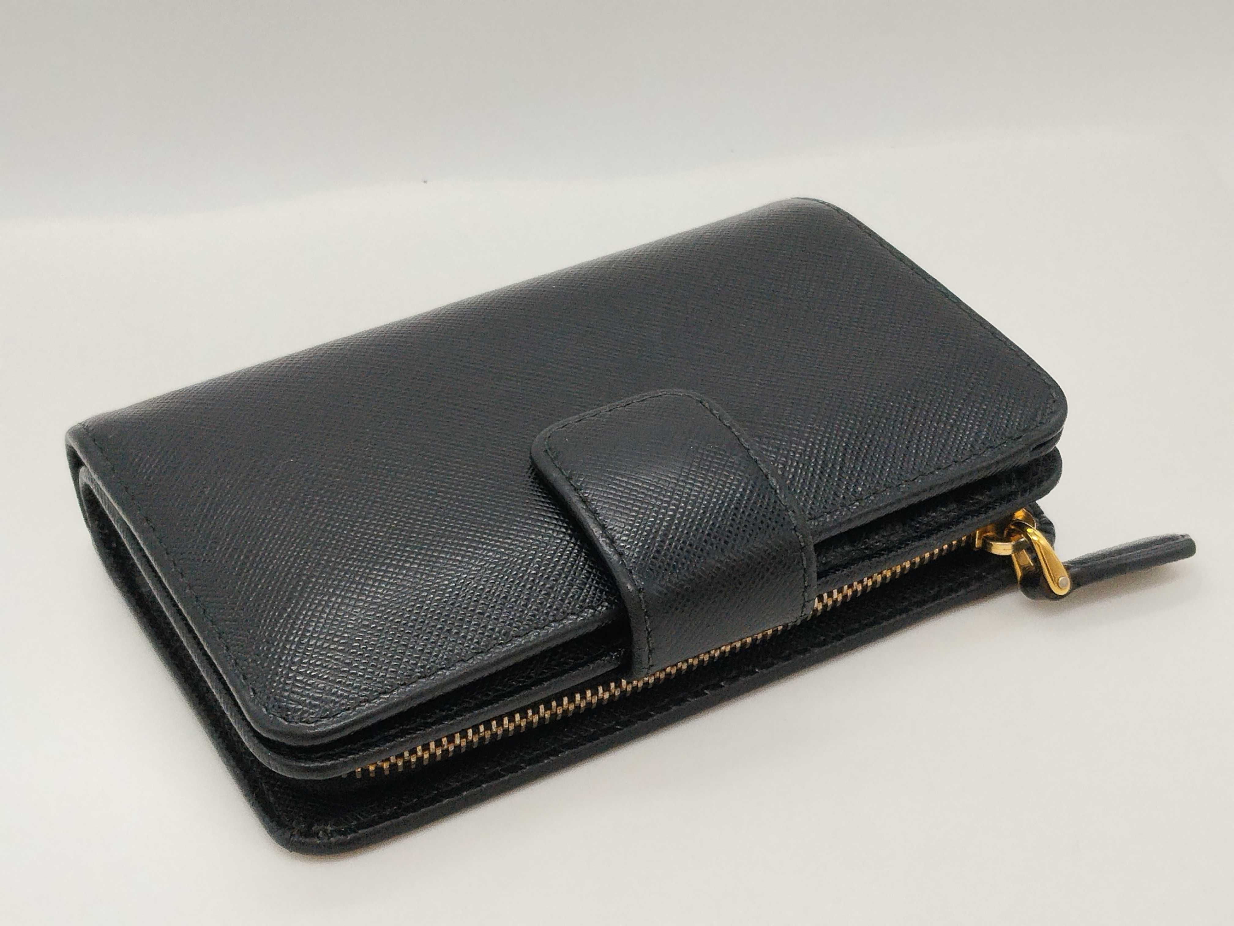 Saffiano Leather Black Bi-fold Wallet (VO8601) — view 7