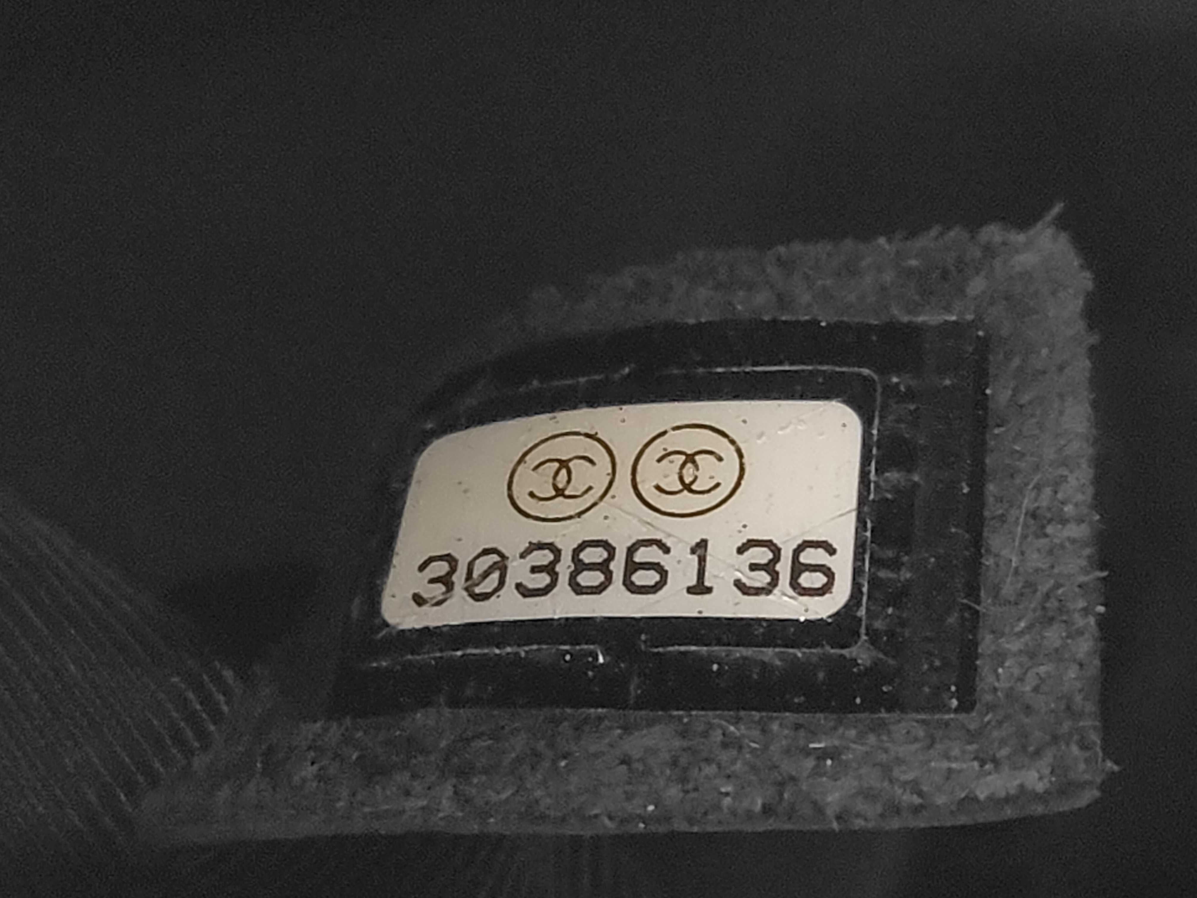 Boy Chanel Shoulder Bag — view 12