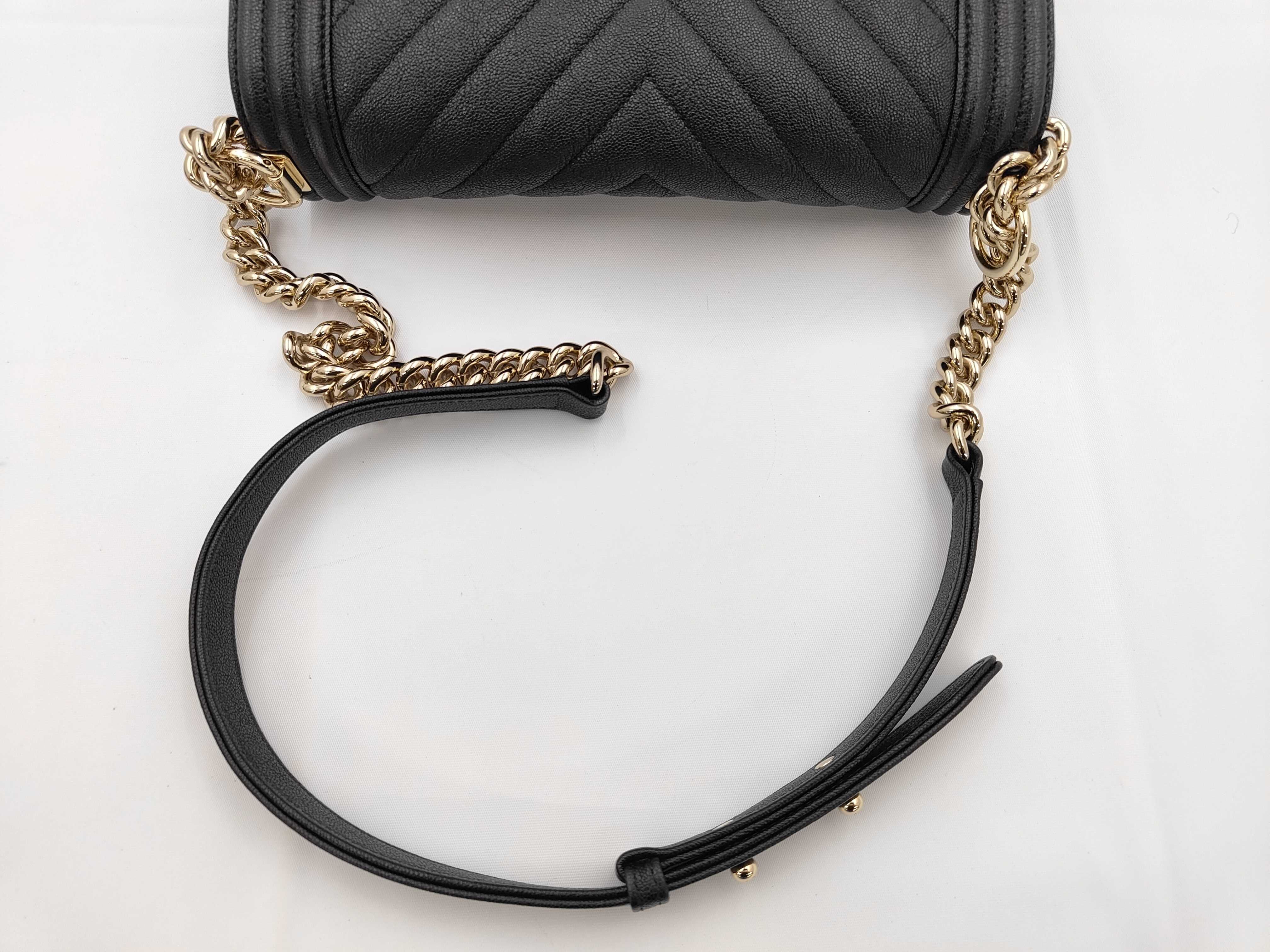 Boy Chanel Shoulder Bag — view 3