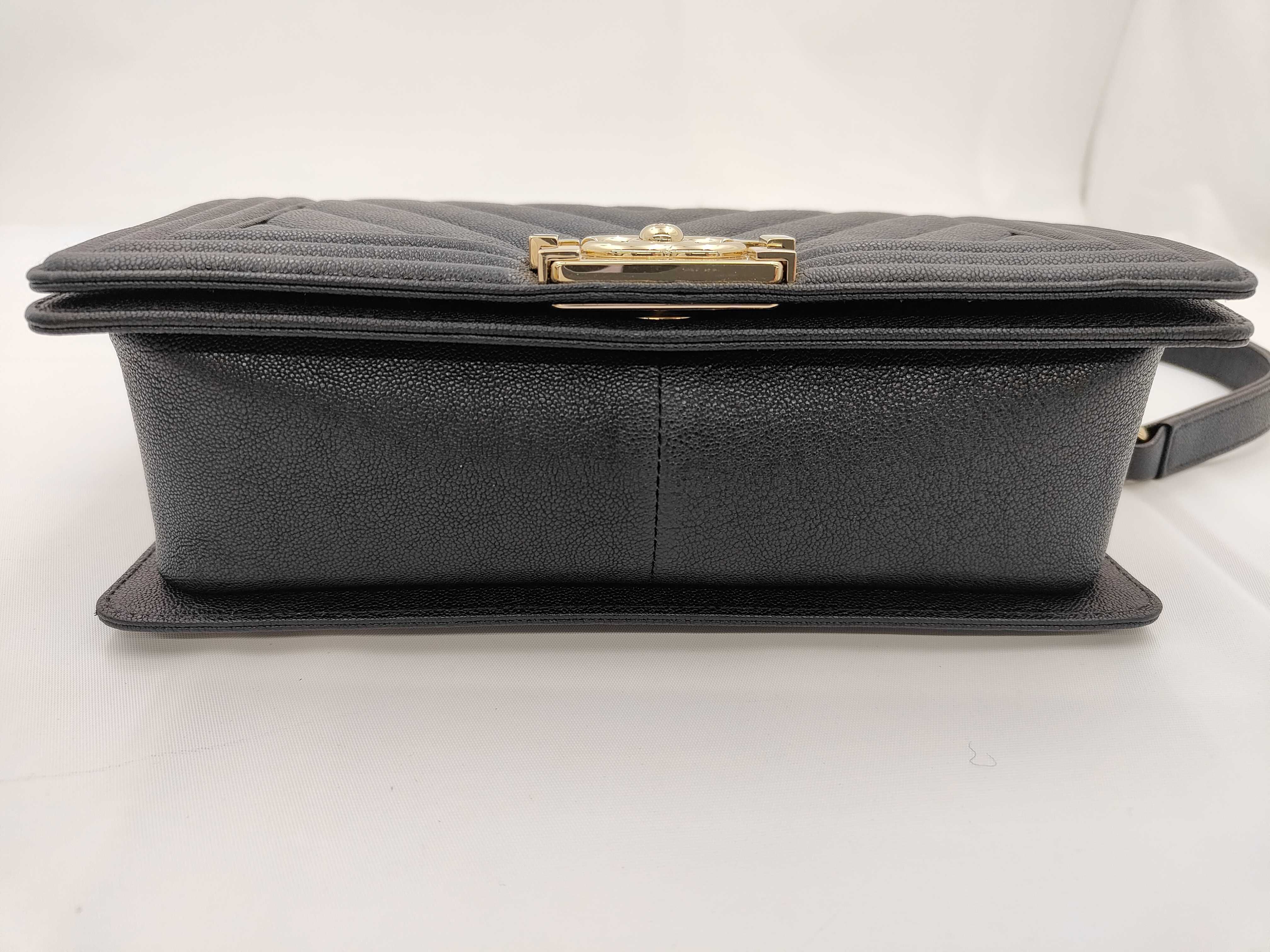 Boy Chanel Shoulder Bag — view 5