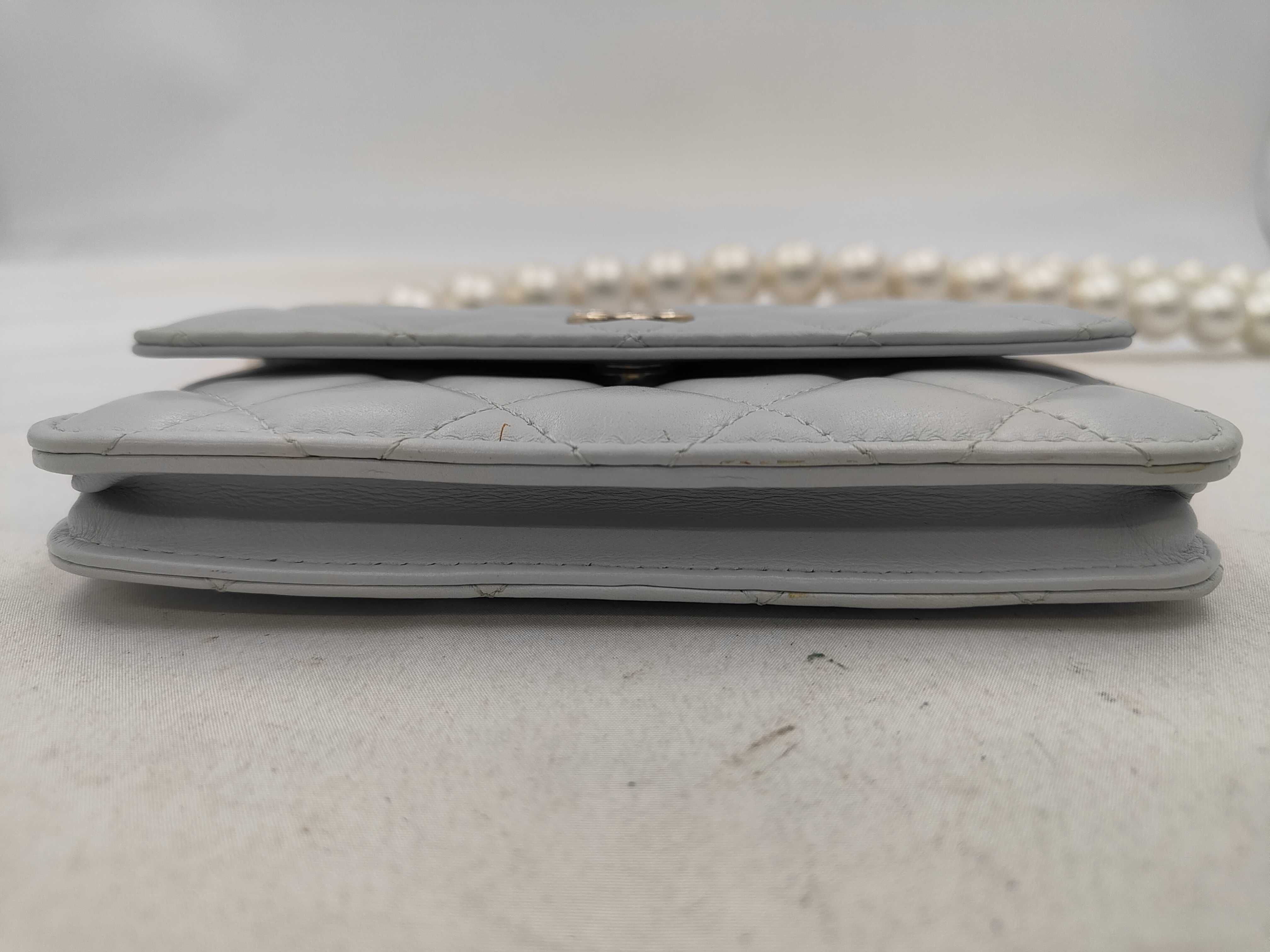 Pearl Strap Flap Wallet Matelassé AP1838 Shoulder Bag — view 7