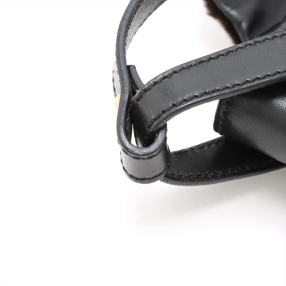 fur x leather shoulder bag black 8BR429 — view 11