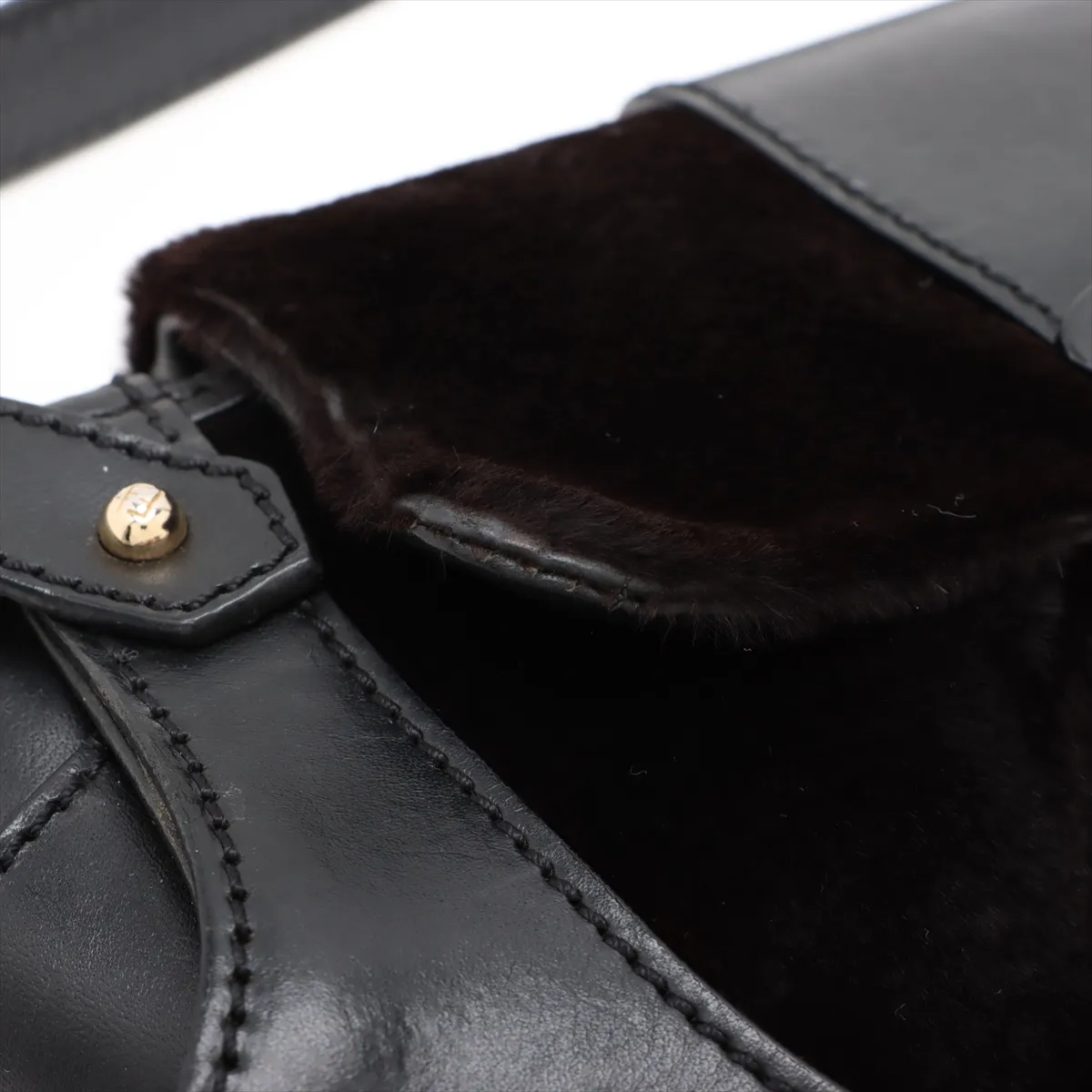 fur x leather shoulder bag black 8BR429 — view 15