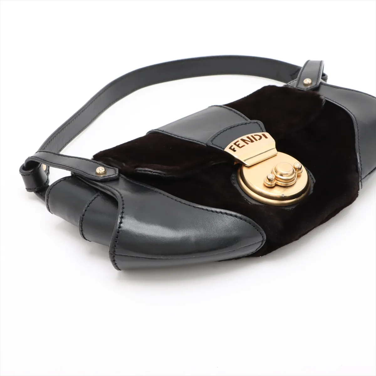 fur x leather shoulder bag black 8BR429 — view 4