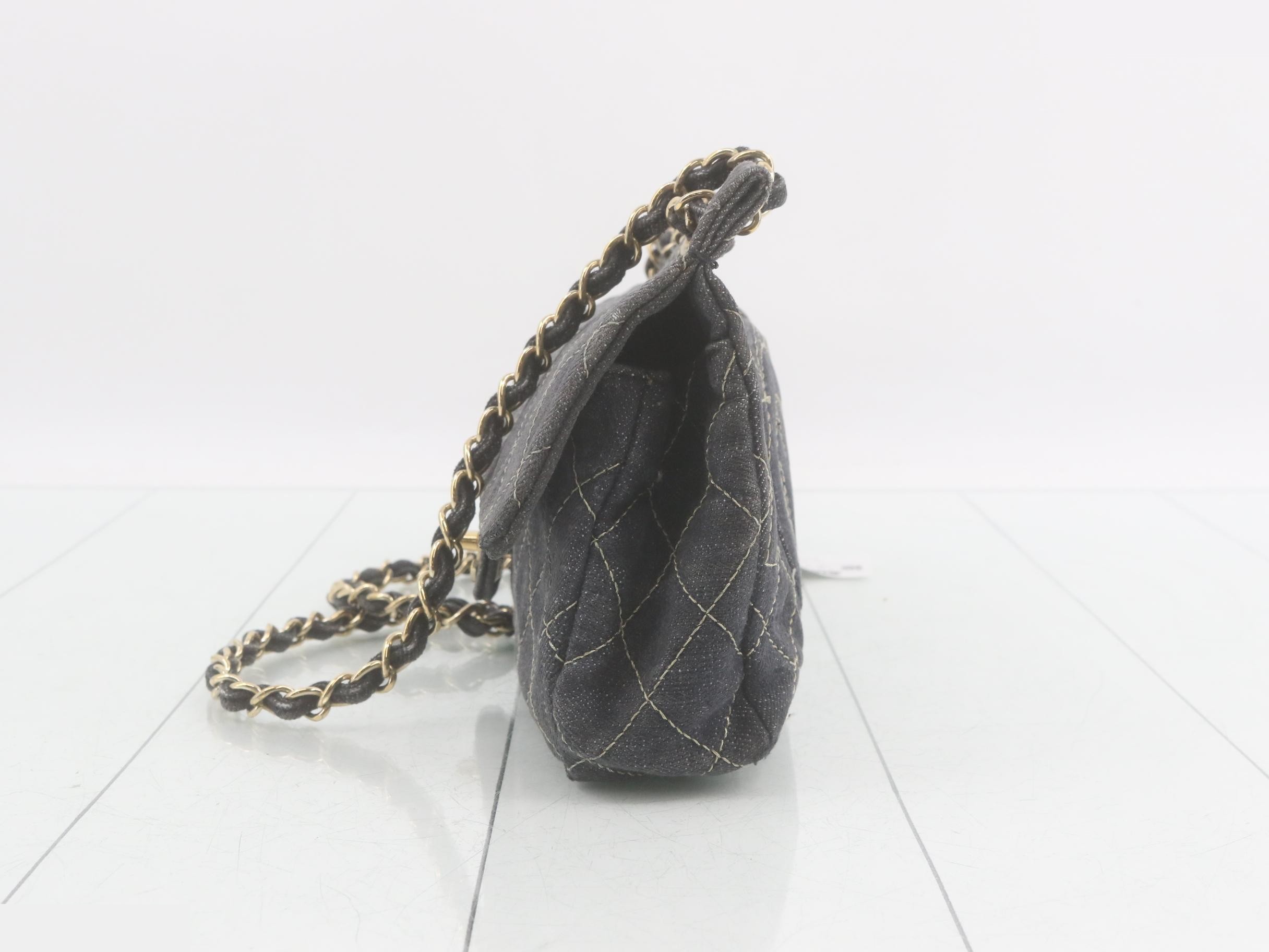 Matelassé denim chain shoulder bag — view 3