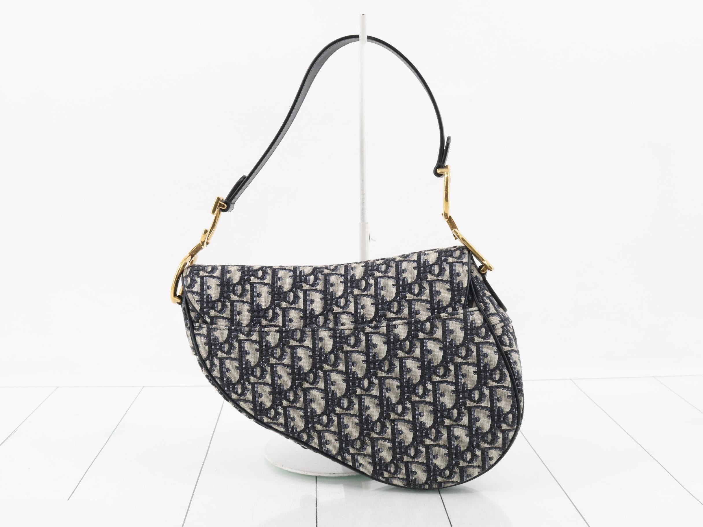 Saddlebag, Oblique Canvas, 2-Way One-Shoulder Bag — view 2