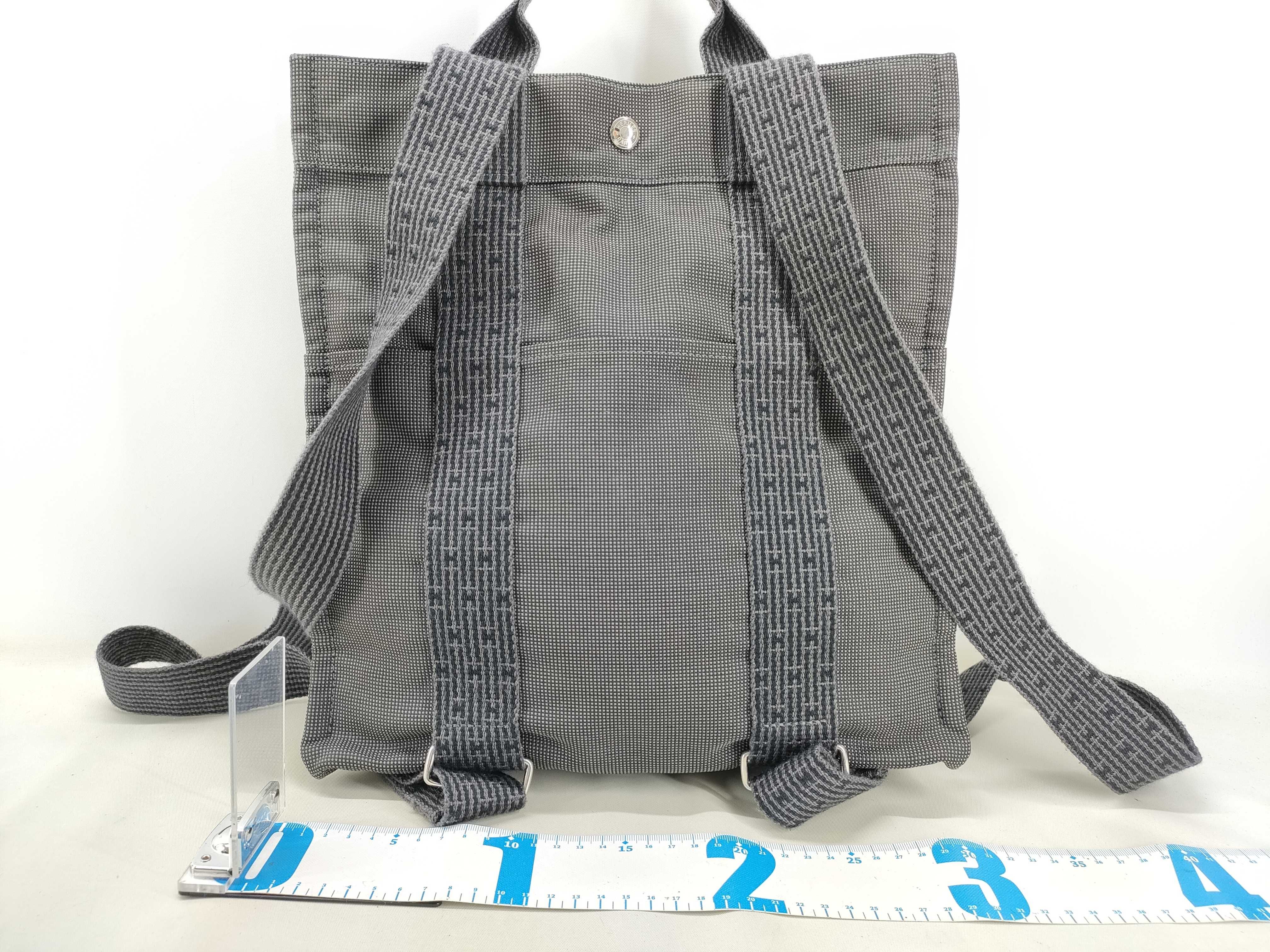 Herline bag, Hermes Herline Ad, gray, with padlock/no key, backpack. — view 2