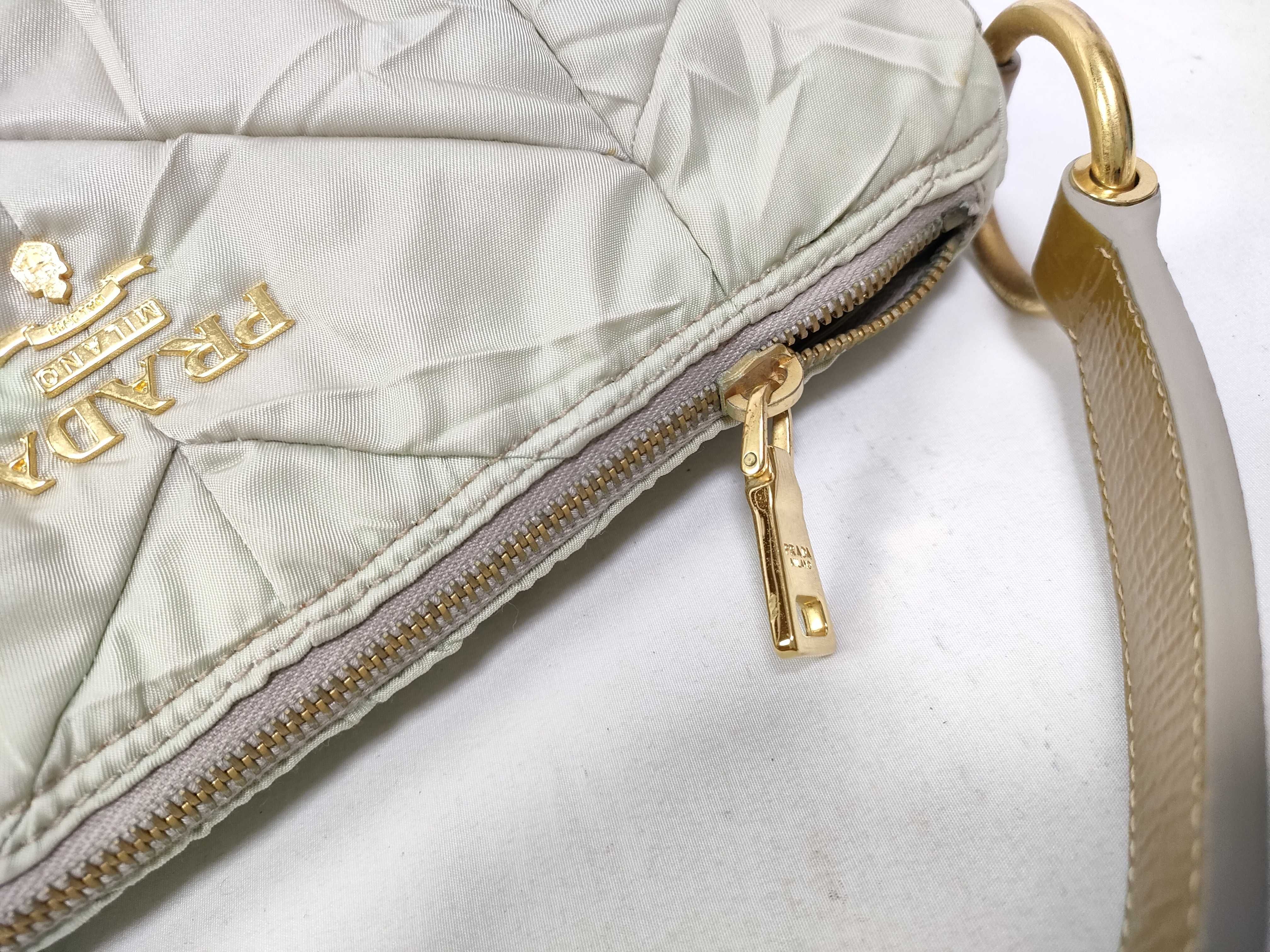 hand handbag — view 11