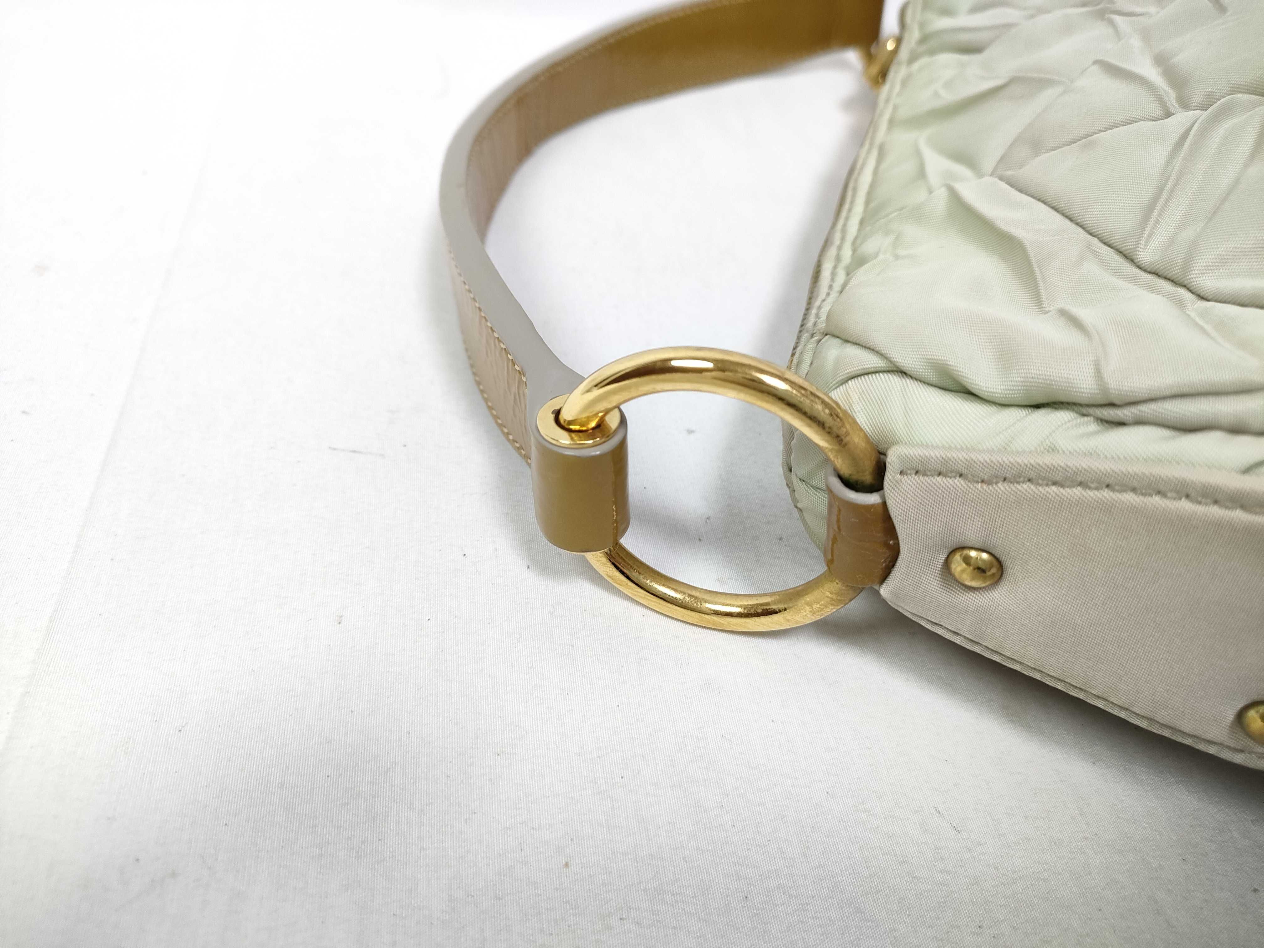 hand handbag — view 7